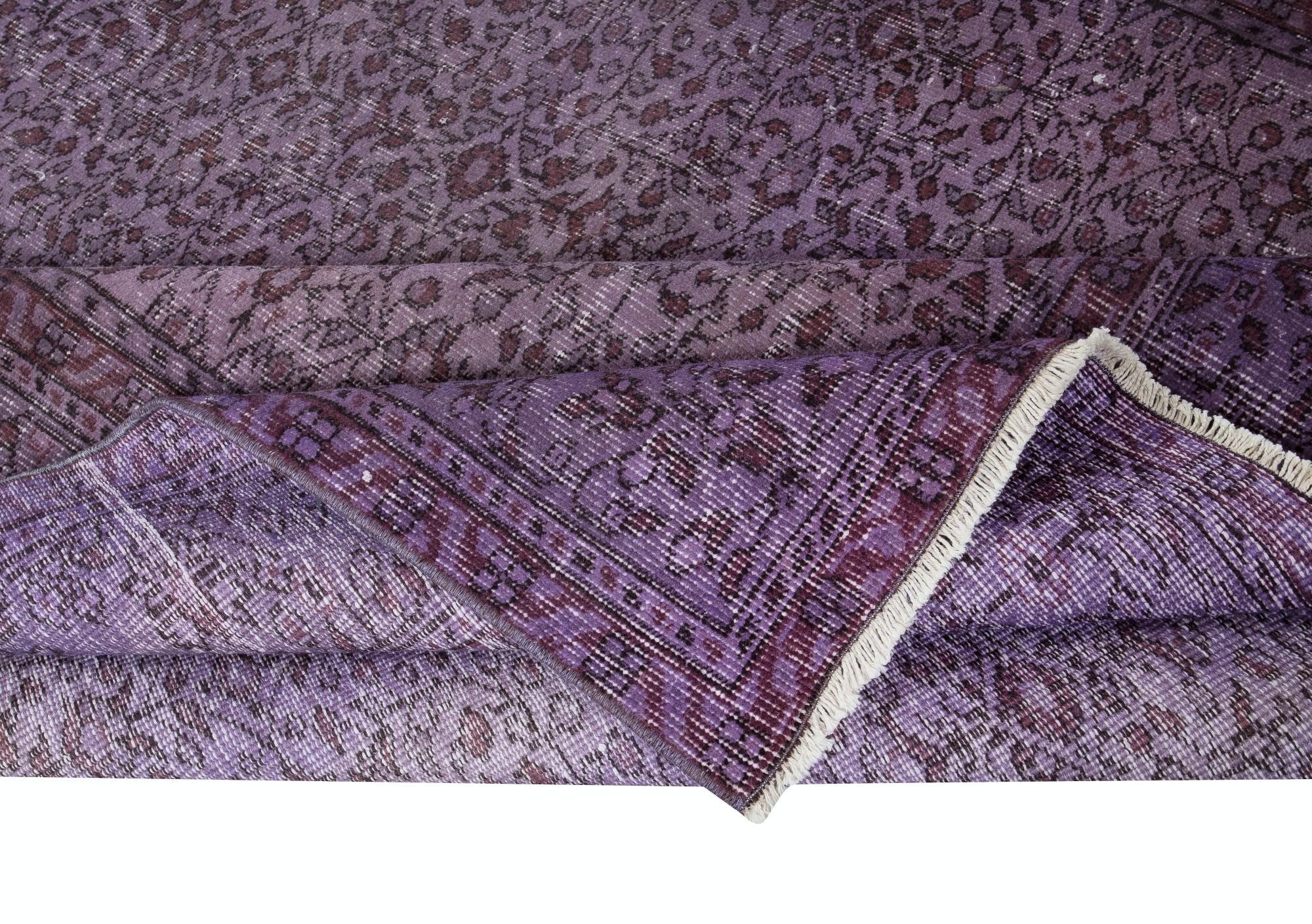 Hand-Woven 6.2x9.3 Ft Splendid Handmade Turkish Rug with Flower Design & Purple Background For Sale