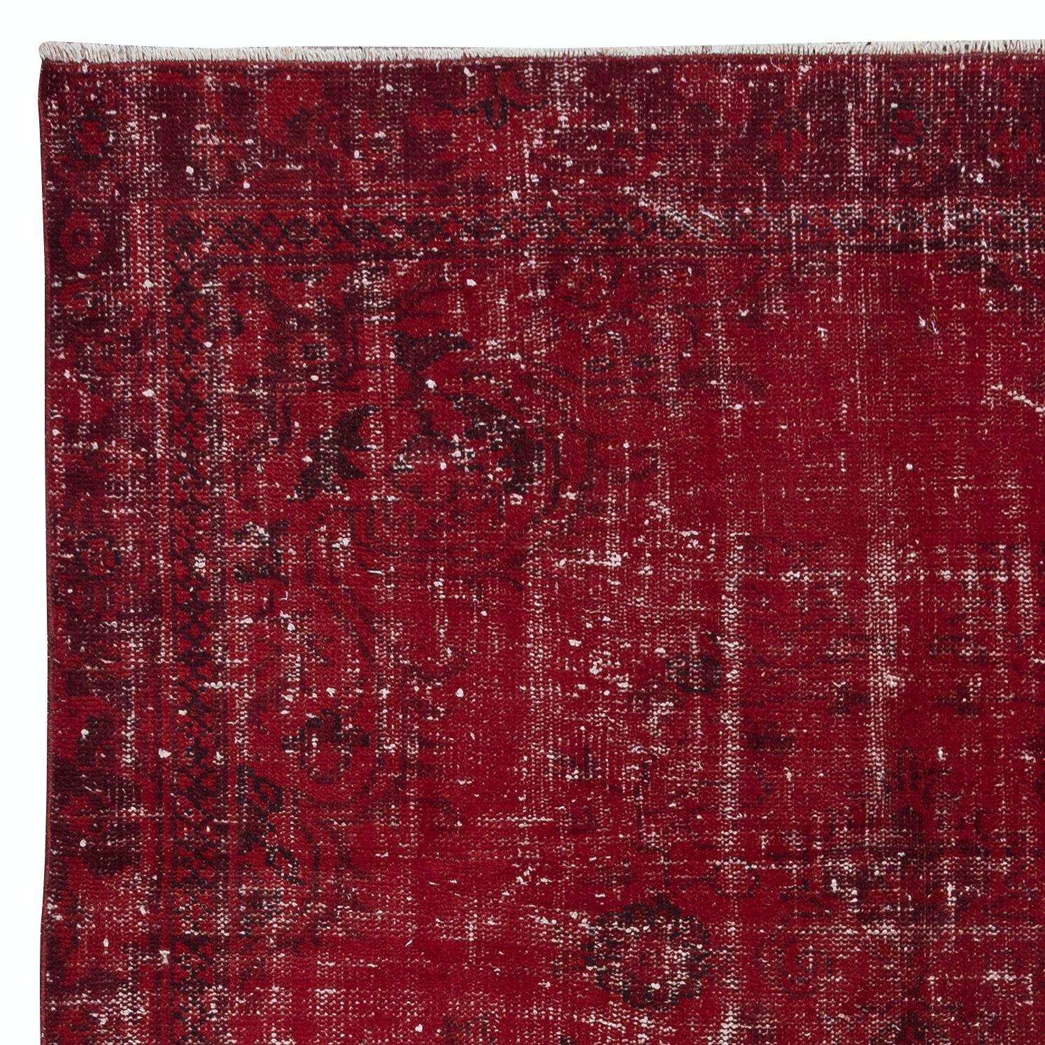 6.2x9.4 Ft Handmade Turkish Dark Red Area Rug, Great 4 Modern Interiors In Good Condition For Sale In Philadelphia, PA