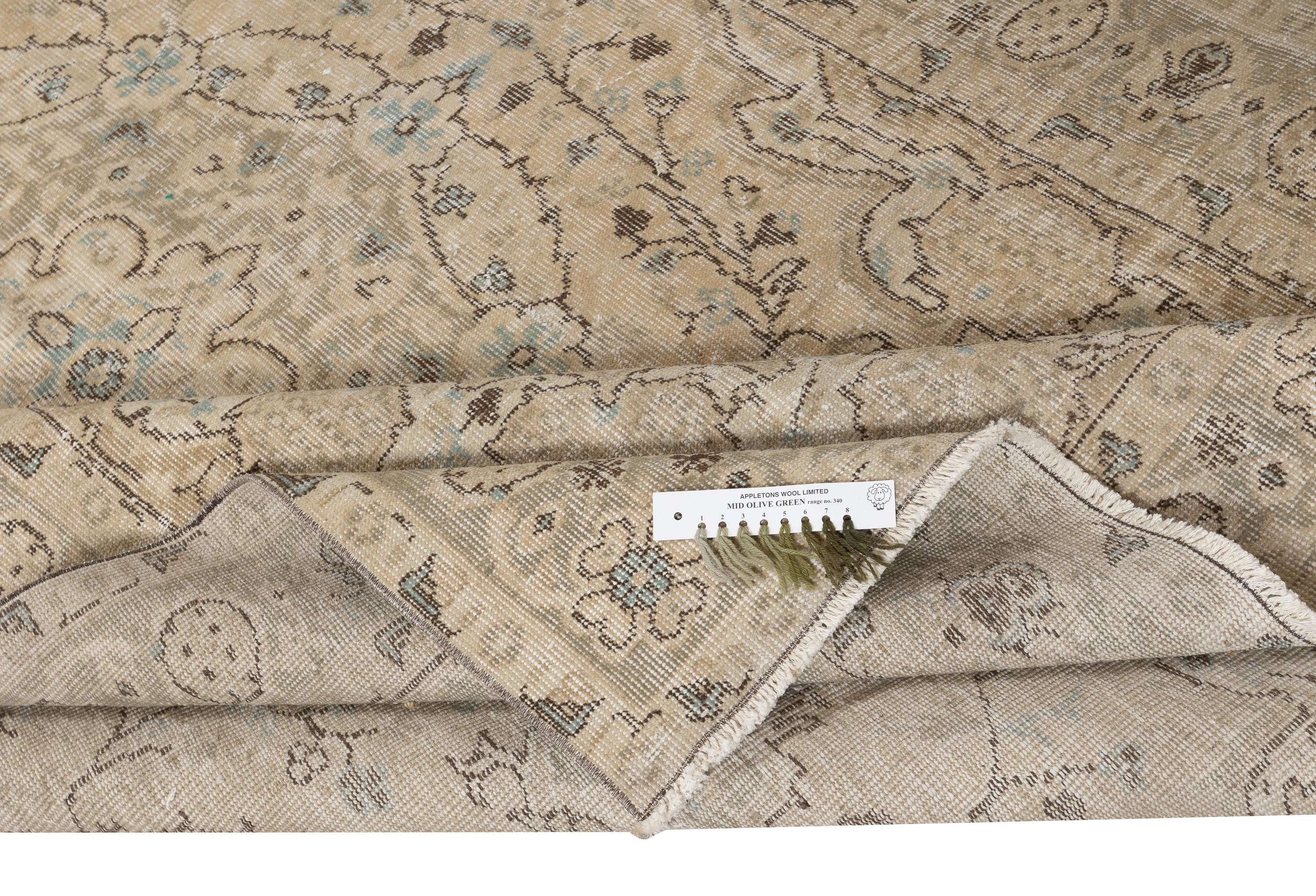 6.2x9.8 Ft Vintage Türkisch Handgeknüpft Wolle Teppich für gemütliche Bauernhaus Interieurs (Land) im Angebot