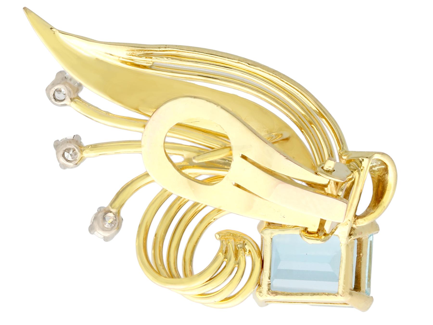 6.30 Carat Aquamarine and Diamond Yellow Gold Earrings Vintage, circa 1950 For Sale 1