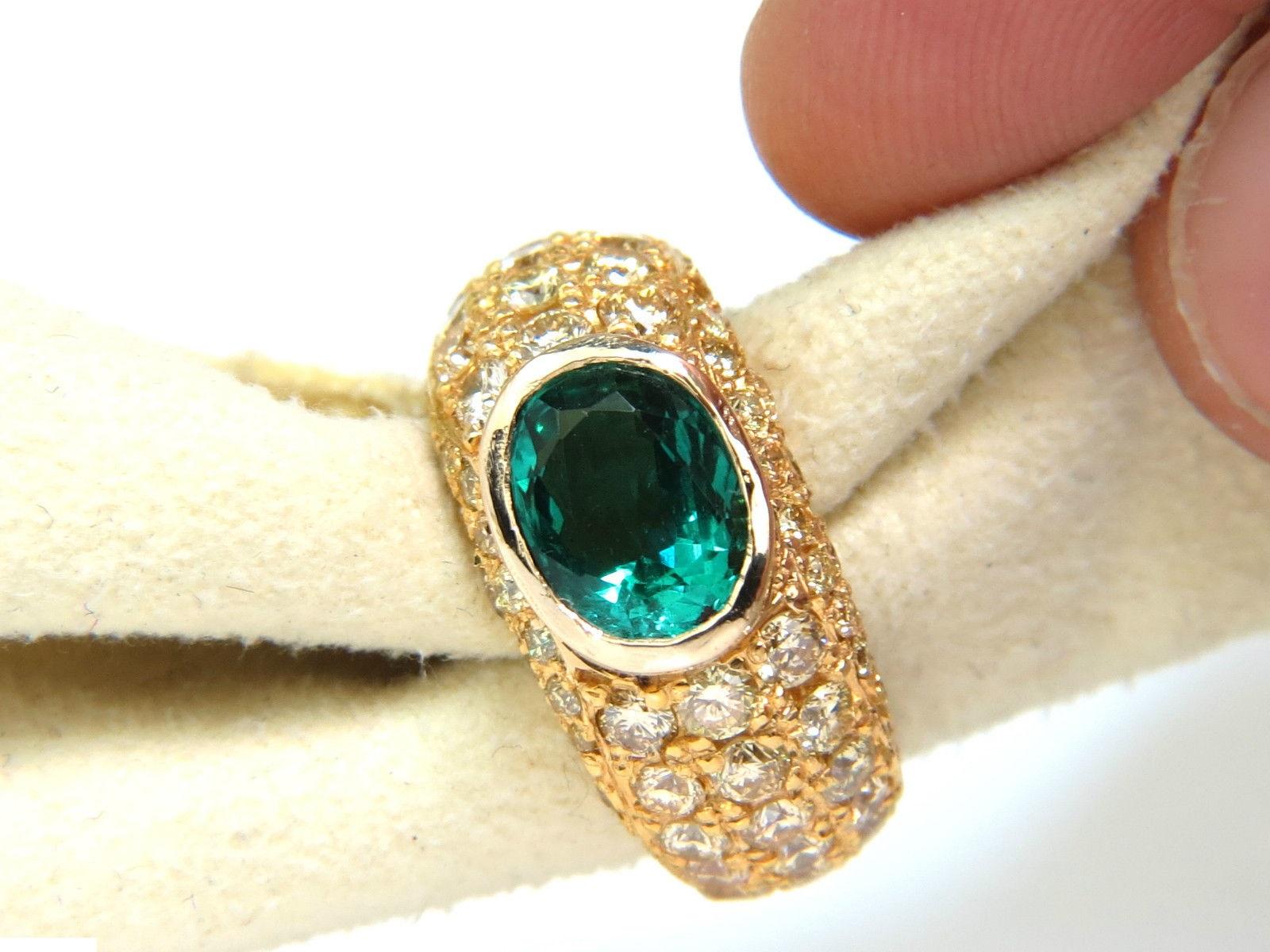 Oval Cut 6.30 Carat Eternity Natural Emerald Fancy Yellow Diamonds Ring A+ Micro Set For Sale