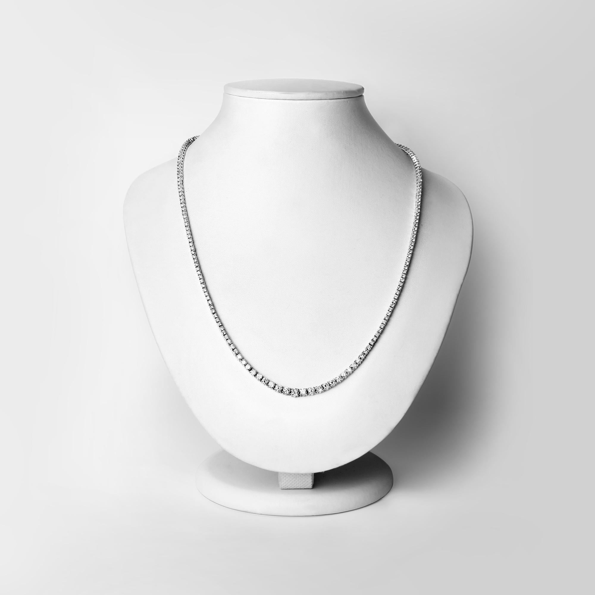 Contemporary 6.30 Carat Genuine White Diamond 14 Karat White Gold Necklace For Sale
