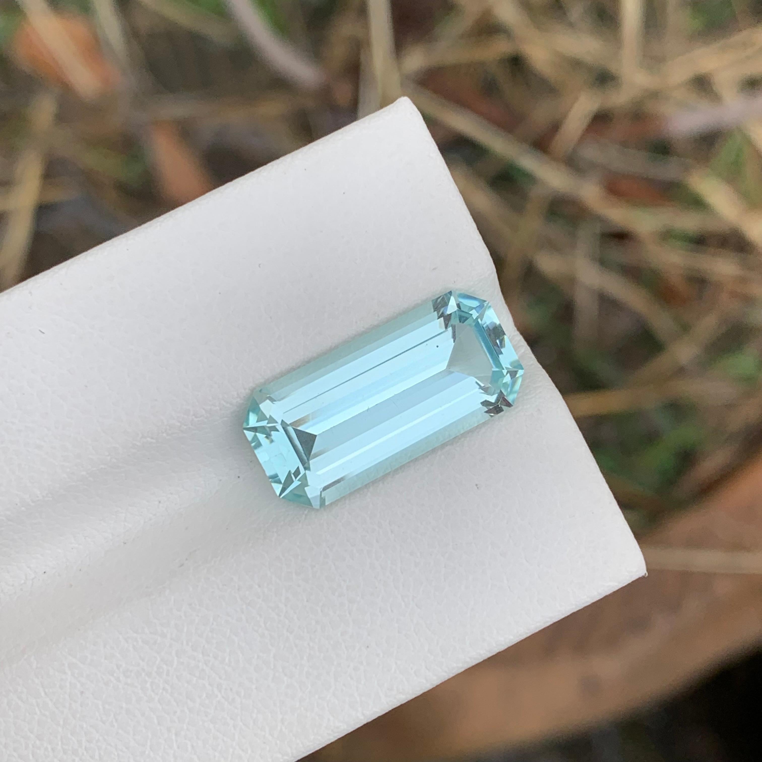 Arts and Crafts 6.30 Carat Natural Loose Aquamarine long Emerald Shape Gem For Jewellery Making  For Sale