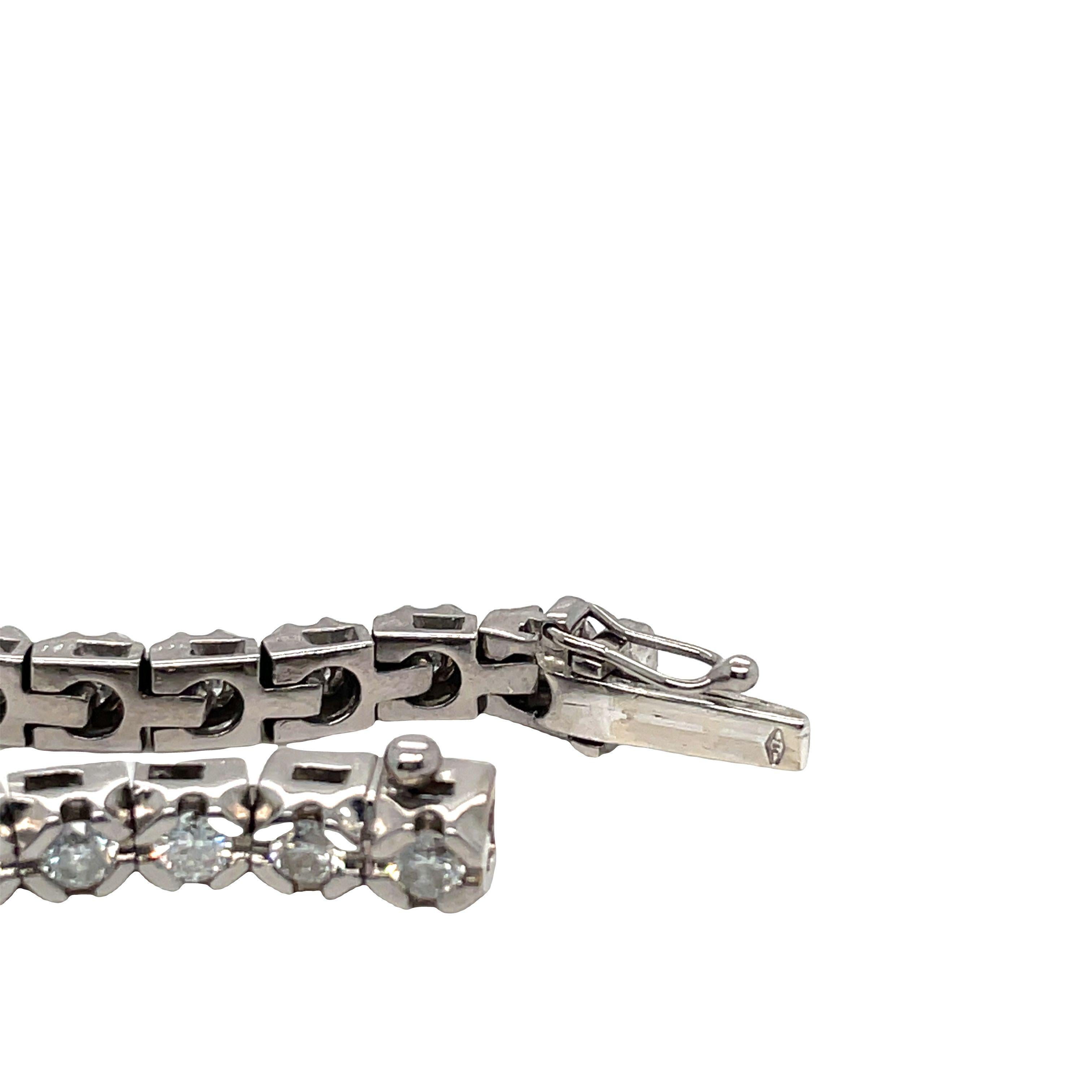 Bracelet tennis ligne en or blanc 18 carats avec diamants ronds de 6,30 carats Unisexe en vente