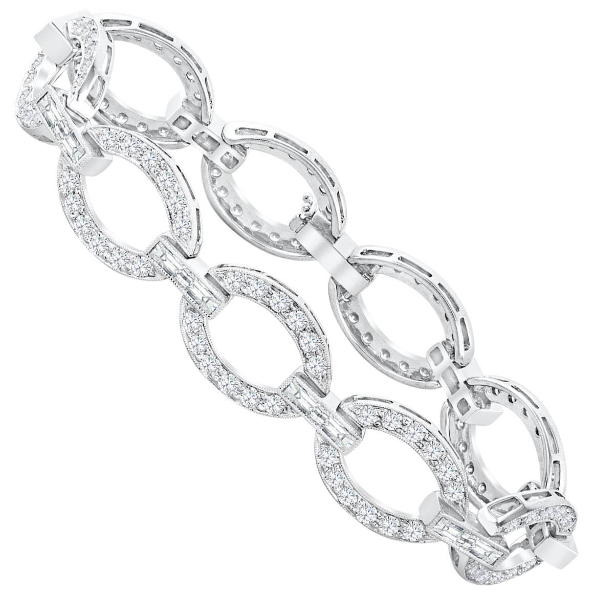 6.30 Carats Total Round and Baguette Cut Diamond Encrusted Link Bracelet For Sale
