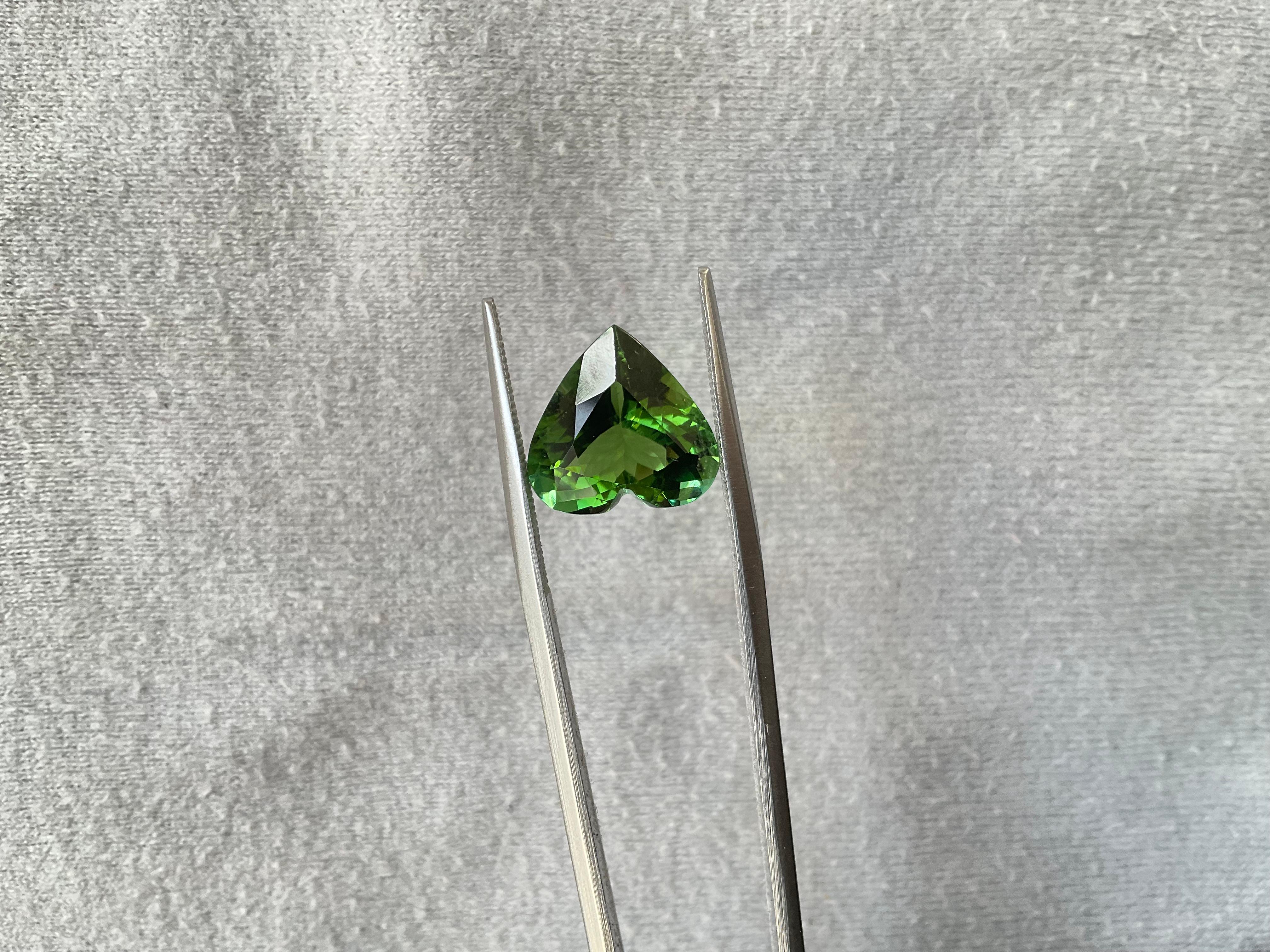 6.30 Carats Green Tourmaline Heart Cut Stone Faceted Top Quality Natural Gem For Sale 1