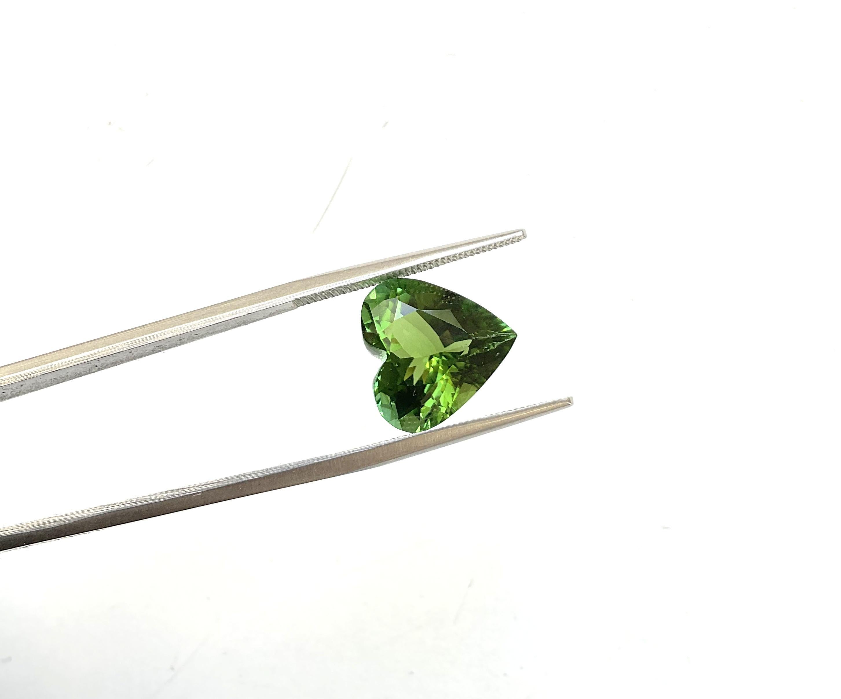 6.30 Carats Green Tourmaline Heart Cut Stone Faceted Top Quality Natural Gem For Sale 2