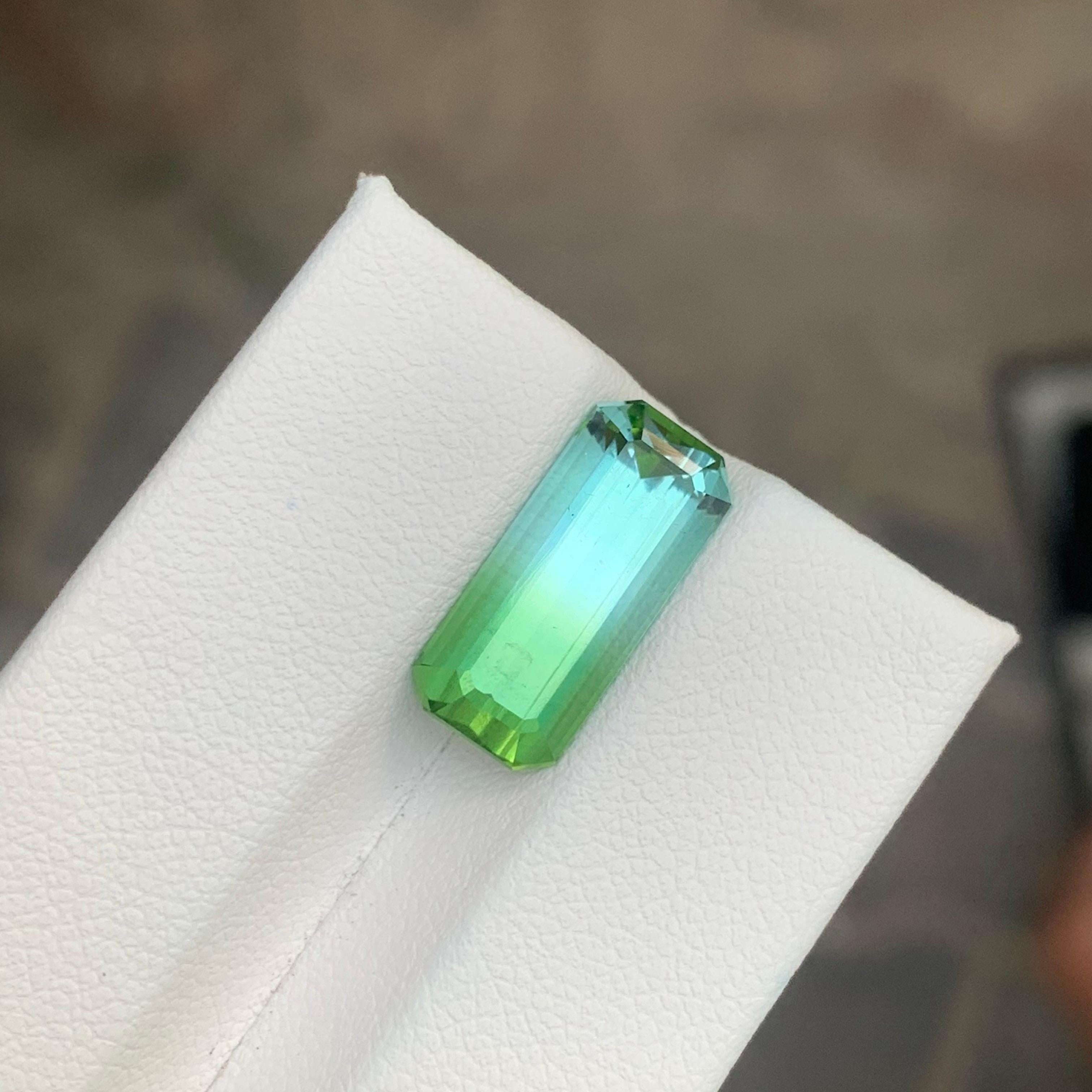 6,30 Karat Natürlicher zweifarbiger Turmalin Loser Edelstein für Schmuck im Angebot 1