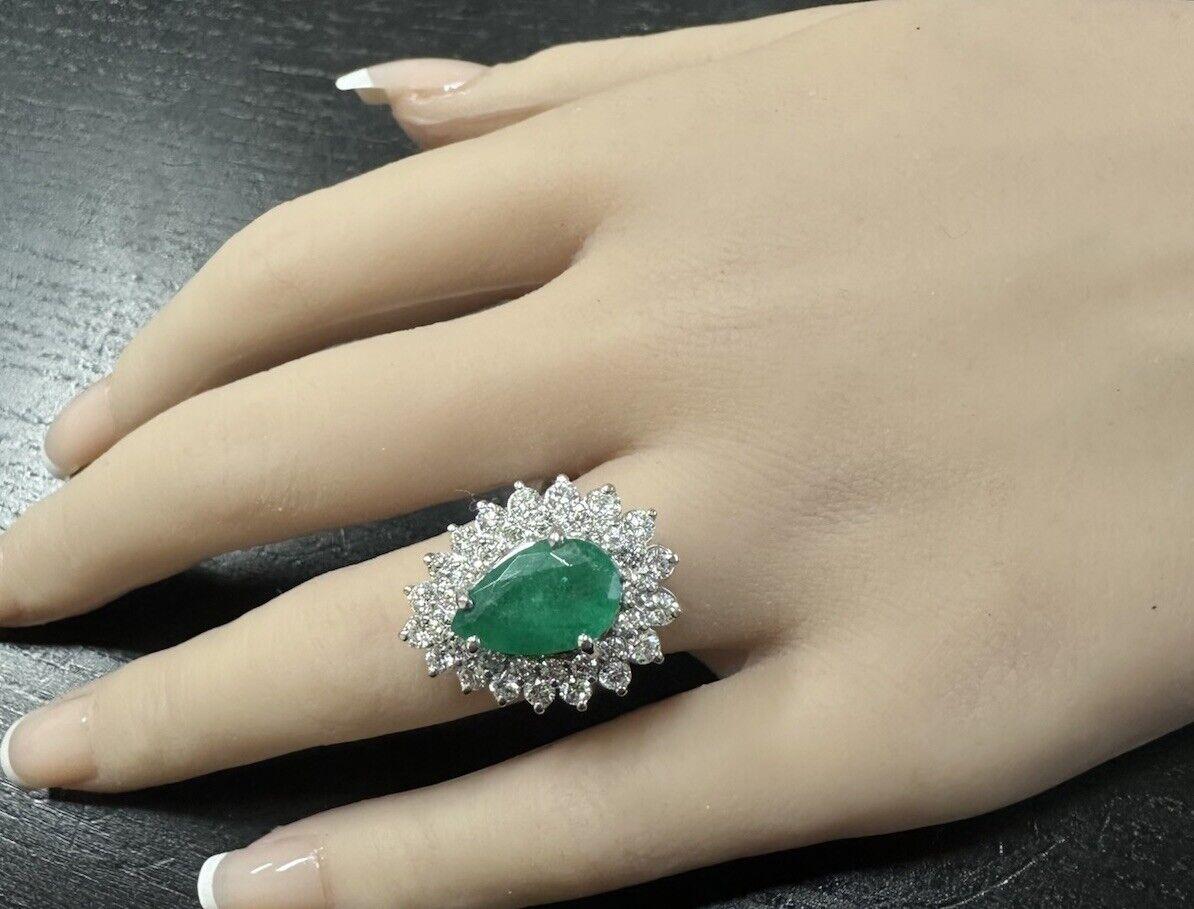 6.30 Carats Natural Emerald and Diamond 14K Solid White Gold Ring For Sale 1