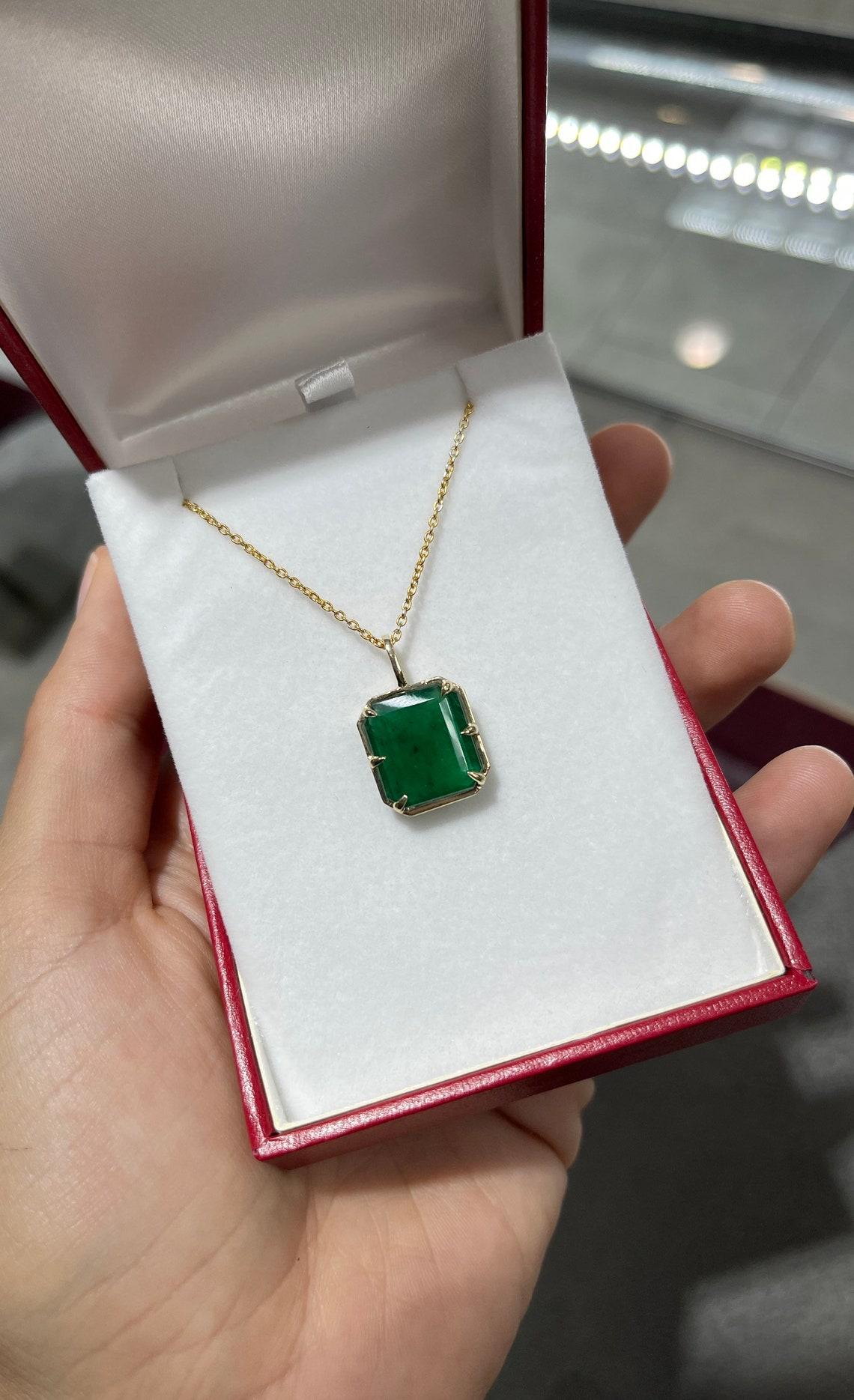 emerald pendant gold