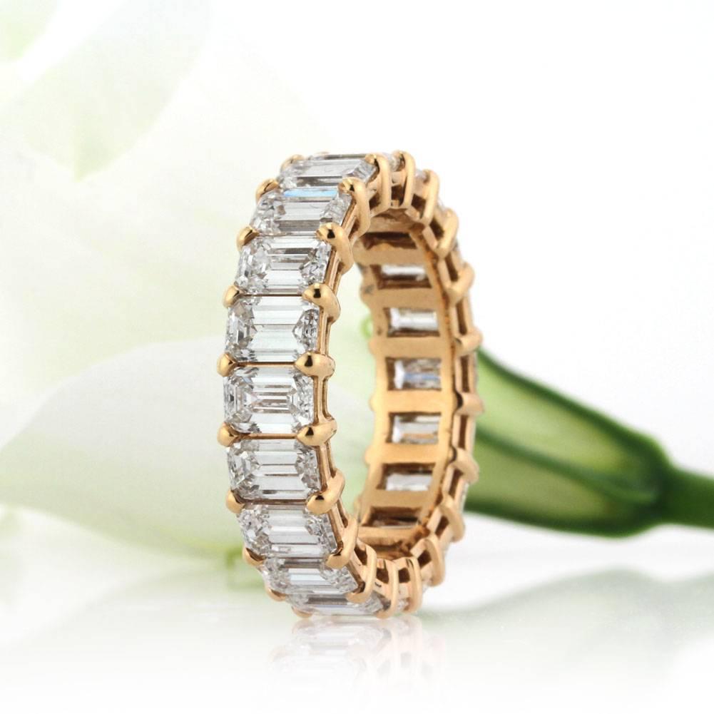 Mark Broumand: 18 Karat Roségold Ewigkeitsring mit 6,30 Karat Diamant im Smaragdschliff im Zustand „Neu“ im Angebot in Los Angeles, CA