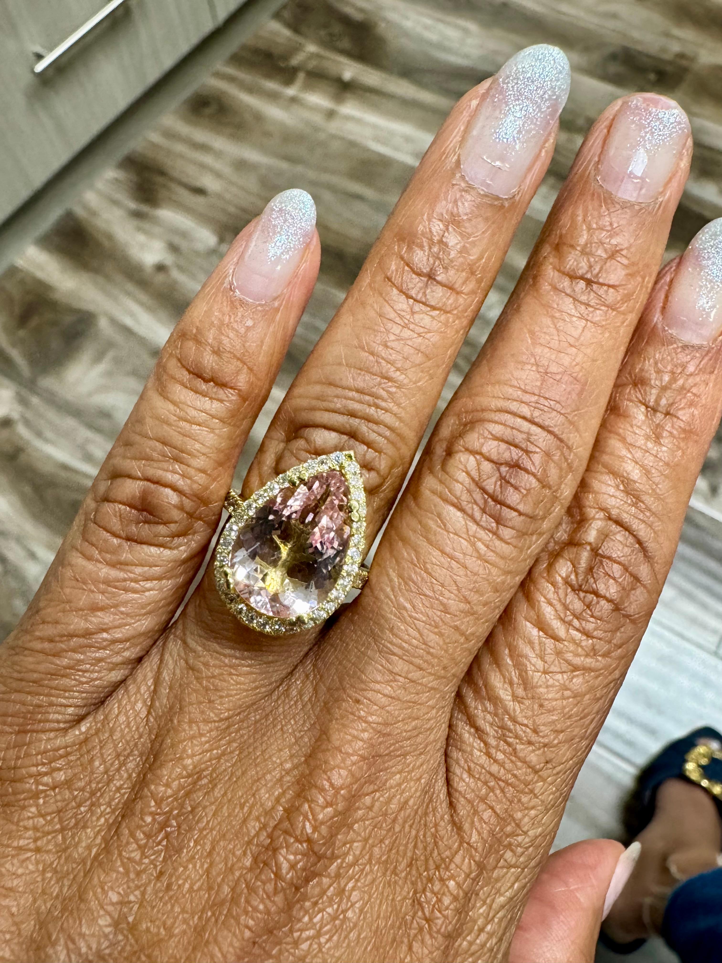 Bague de cocktail en or jaune avec diamant et Morganite de 6,31 carats en vente 1