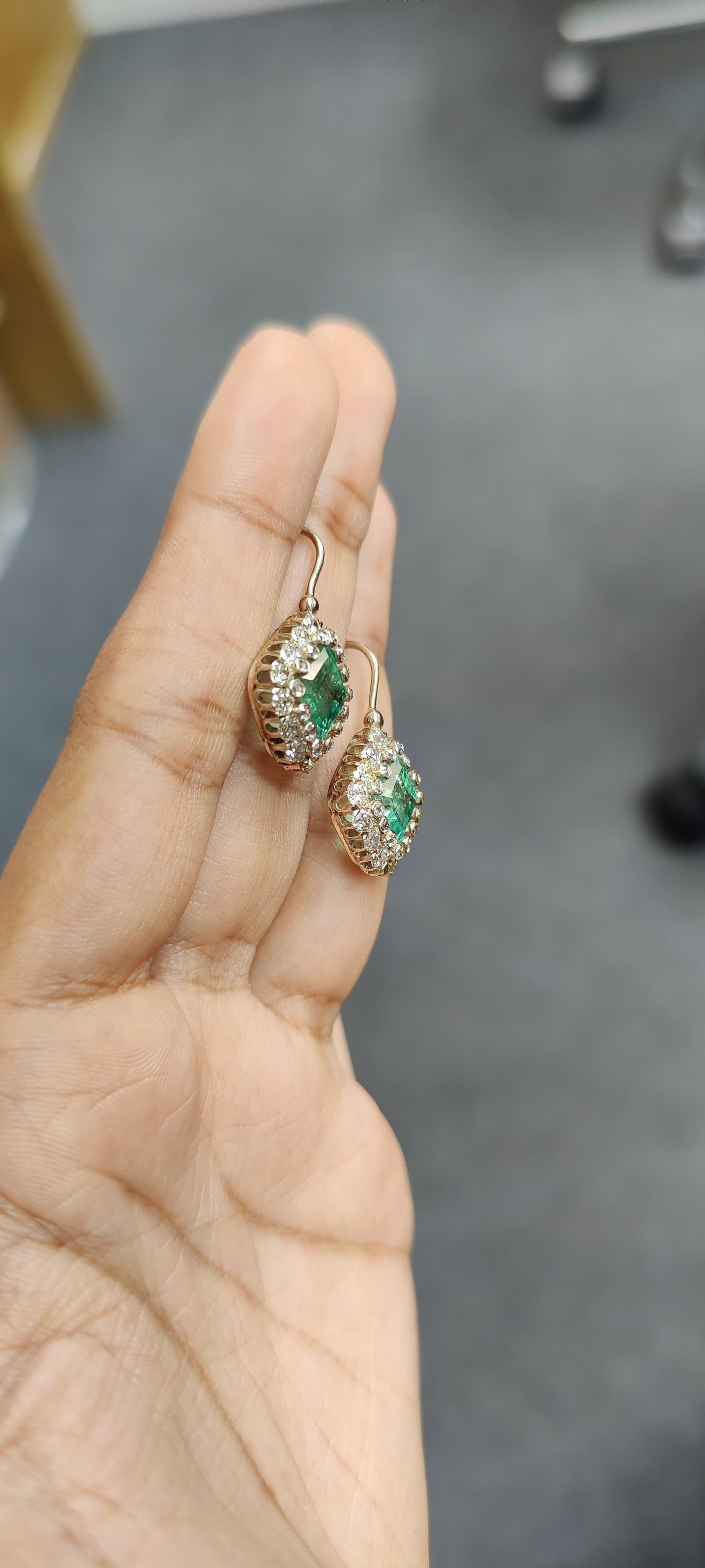 6.31 Carat Emerald Art Deco Style Earrings in 18K Gold For Sale 8