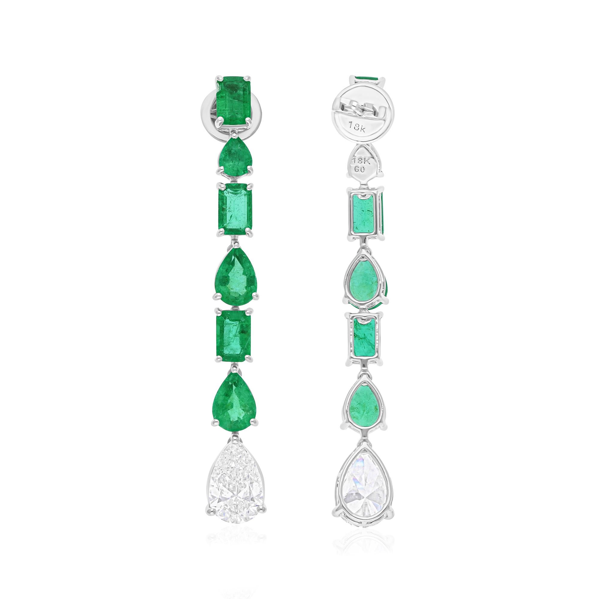 Orecchini pendenti lunghi con smeraldo dello Zambia da 6,31 carati e diamante da 3,04 carati in oro bianco 18 carati In condizioni Nuovo in vendita a Diera, Dubai