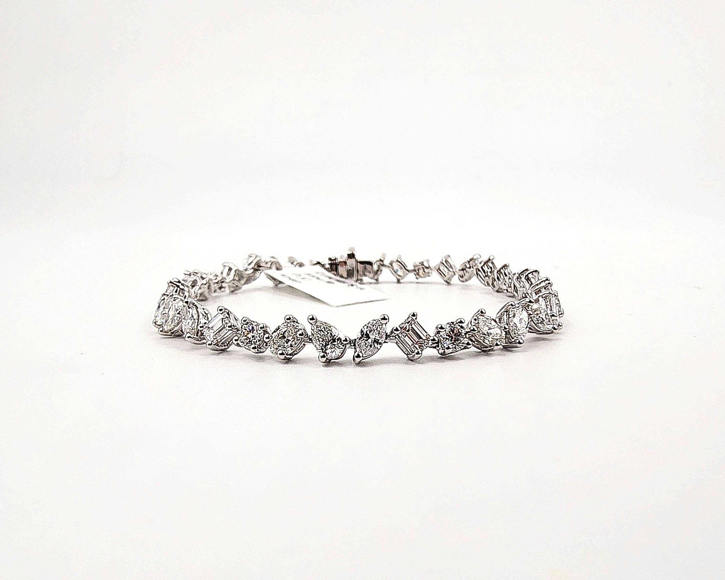 6.32 ct Mixed Shape Diamond Tennis Bracelet For Sale 2