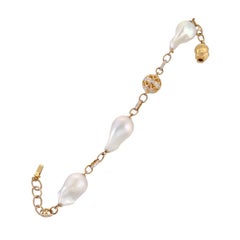 63.29 Carat Freshwater Baroque Pearl Diamond Filigree 18kt Yellow Gold Bracelet