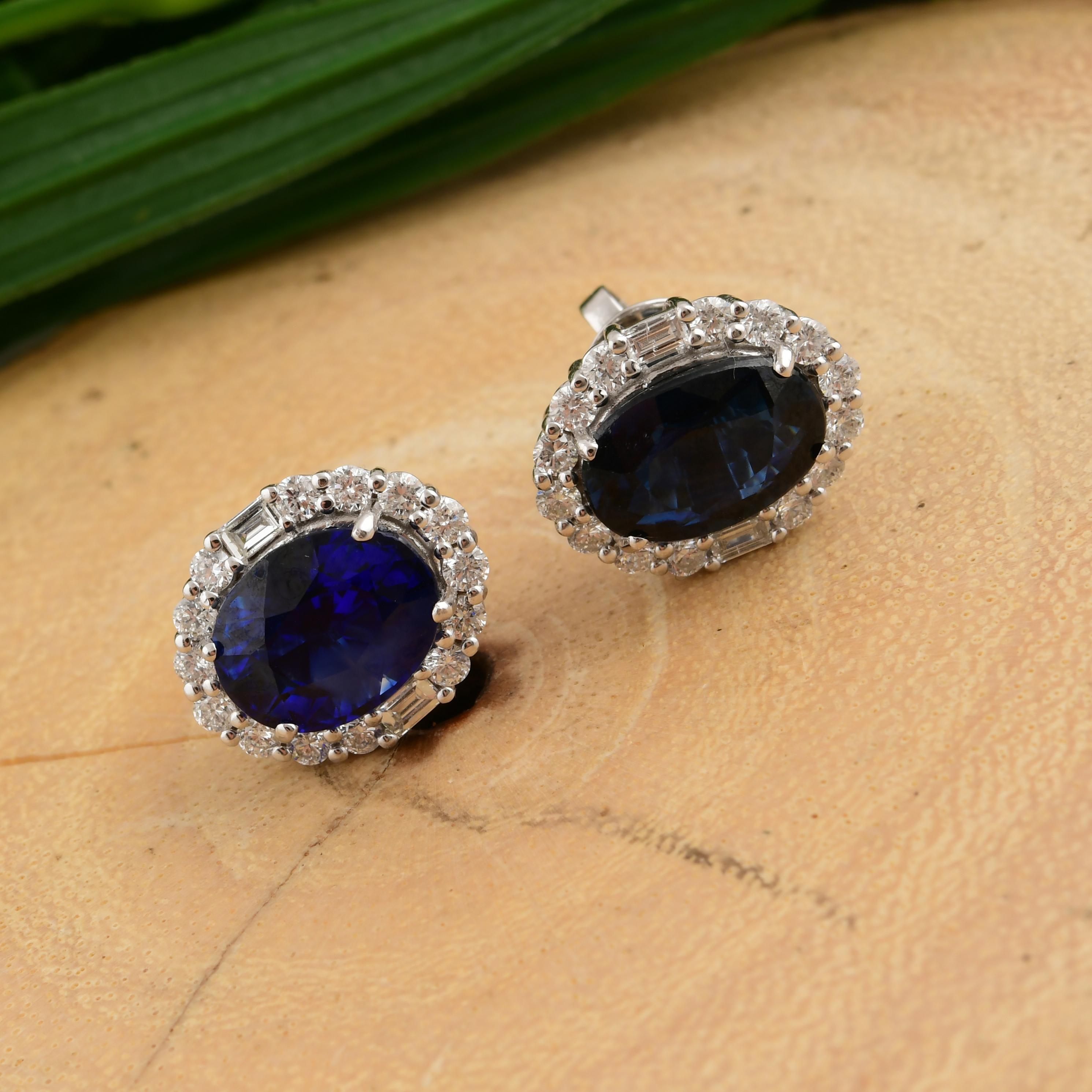 Art Deco 6.33cts Genuine Blue Sapphire 0.86cts Diamond Halo 18k Gold Stud Earrings For Sale