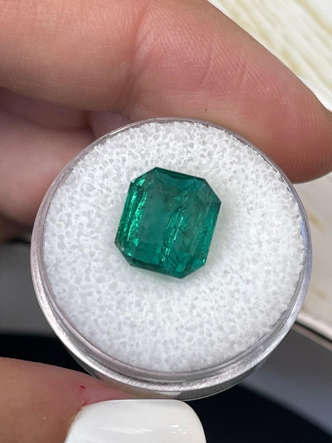 6,34 Karat 10,8x9,7 Vivid grüner sambischer Smaragd - Smaragdschliff Mai-Geburtsstein Edelstein (Moderne) im Angebot