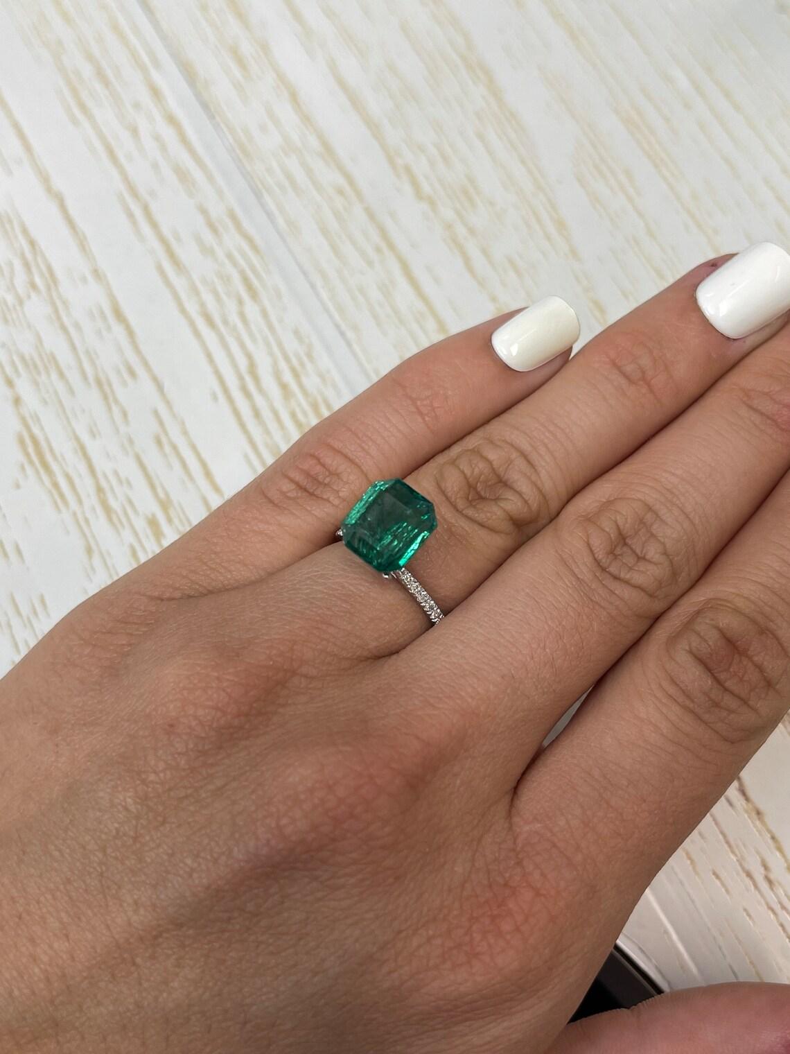 6,34 Karat 10,8x9,7 Vivid grüner sambischer Smaragd - Smaragdschliff Mai-Geburtsstein Edelstein im Angebot 3
