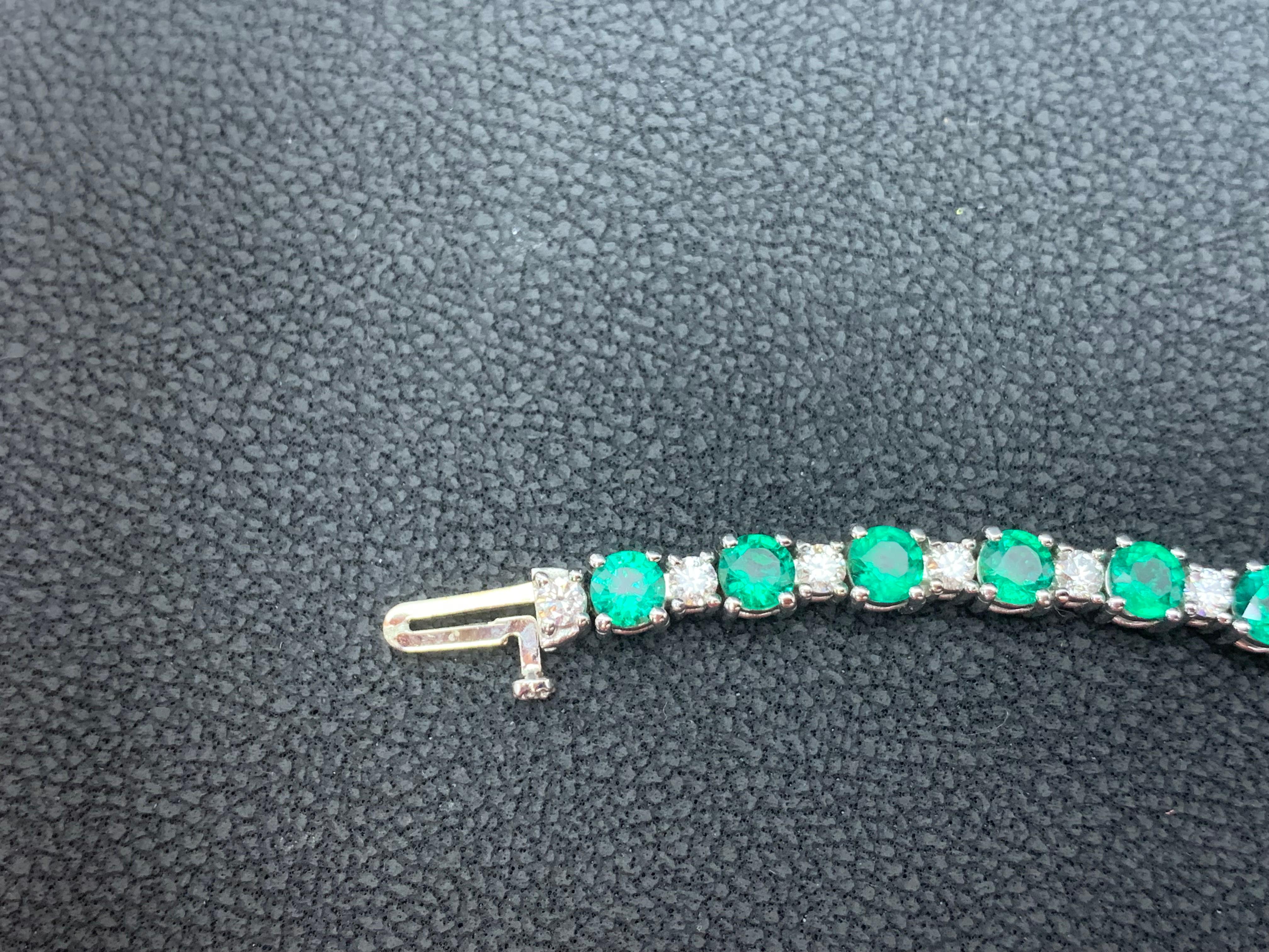 Bracelet tennis en or blanc 14 carats avec diamants et émeraudes vertes de 6,34 carats en vente 10