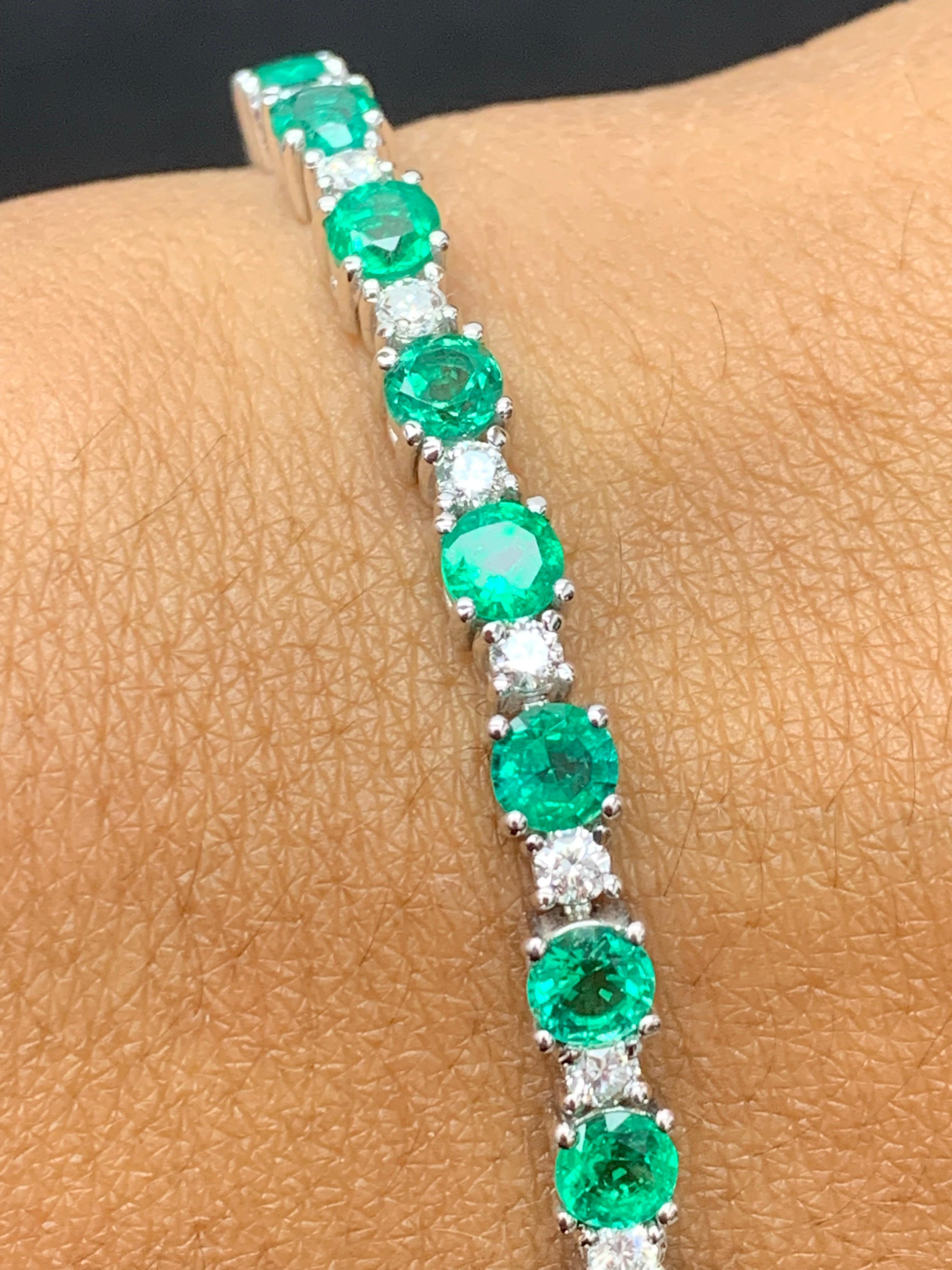 6.34 Carat Green Emerald and Diamond Tennis Bracelet in 14K White Gold In New Condition For Sale In NEW YORK, NY