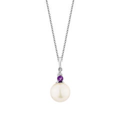 Sunita Nahata Perle 6.34 carats. Pendentif de 14 carats avec améthyste et diamant blanc.