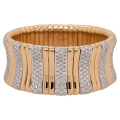 6,35 Karat Diamant Pave Stretchable Breites Armband 18 Karat auf Lager