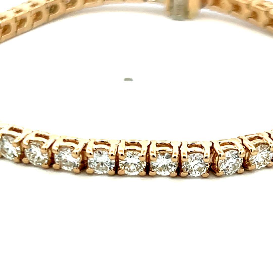 Pulsera de tenis de oro blanco de 14 quilates con diamante brillante redondo G VS de 6,35 quilates en venta 1
