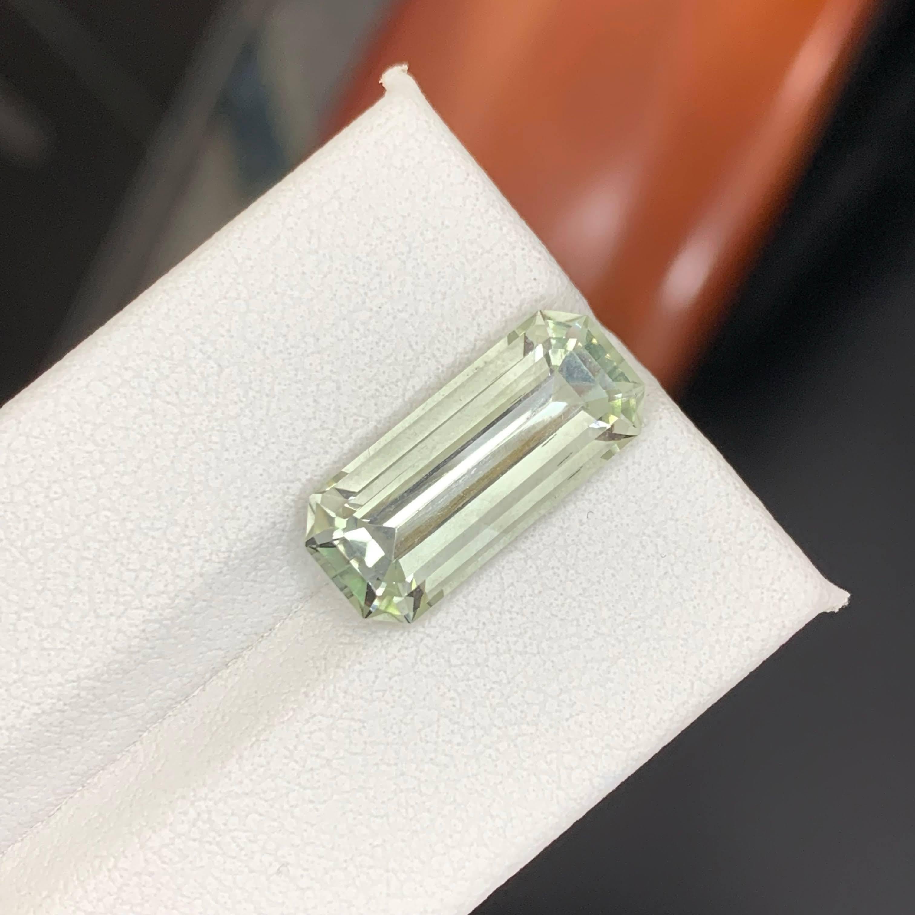 6.35 Carat Natural Loose Greenish Amethyst Stone Emerald Cut African Gemstone en venta 2