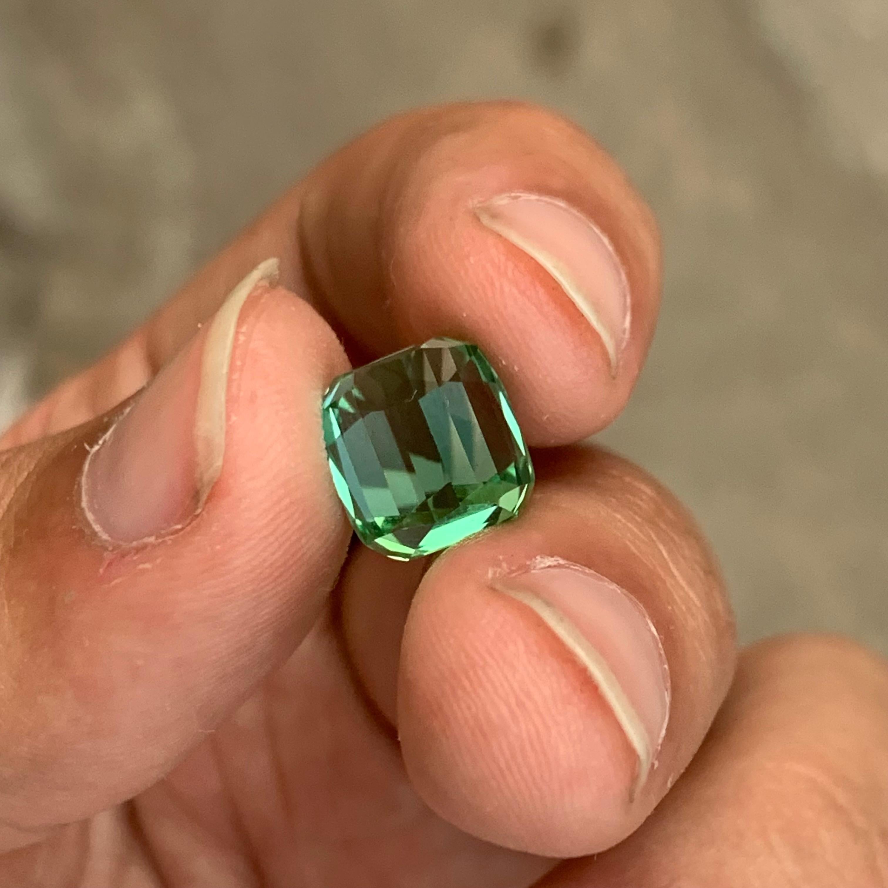 Taglio cuscino 6,35 Carati di tormalina verde bluastra naturale sfusa a forma di cuscino in vendita