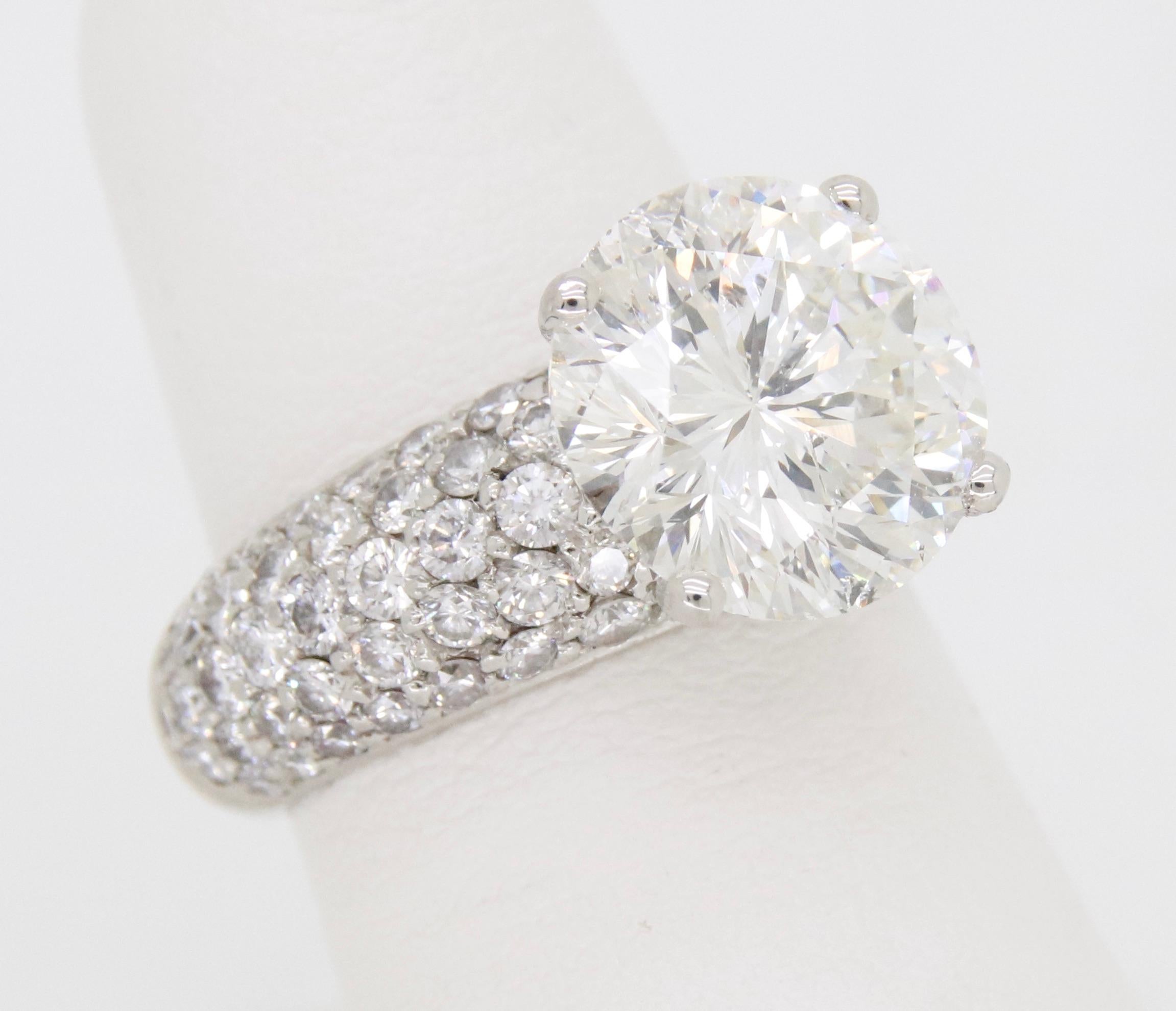 6,35CTW Diamantring aus Platin mit einem 4,55CT Star 129 Diamant in der Mitte 5