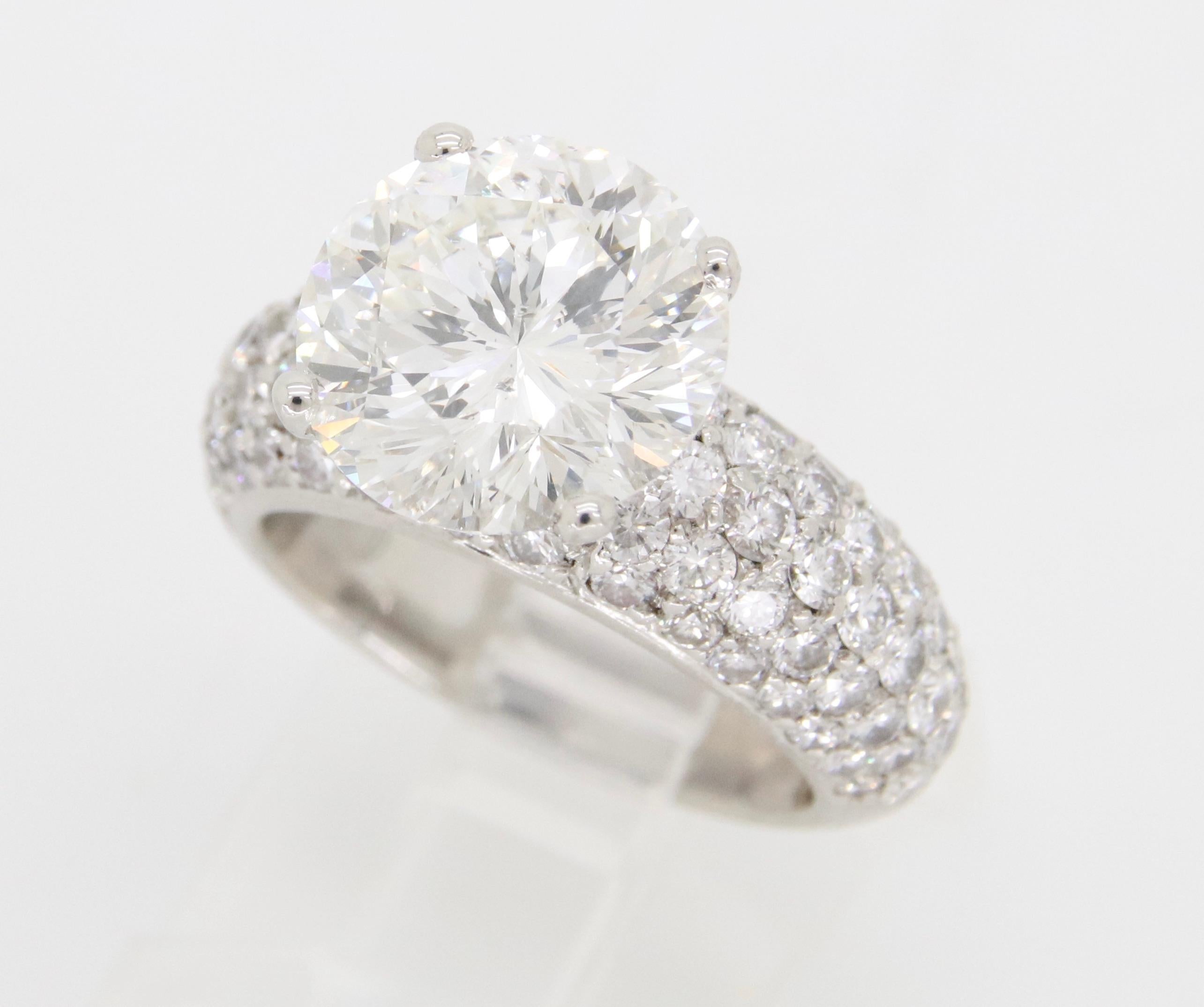 6,35CTW Diamantring aus Platin mit einem 4,55CT Star 129 Diamant in der Mitte 7