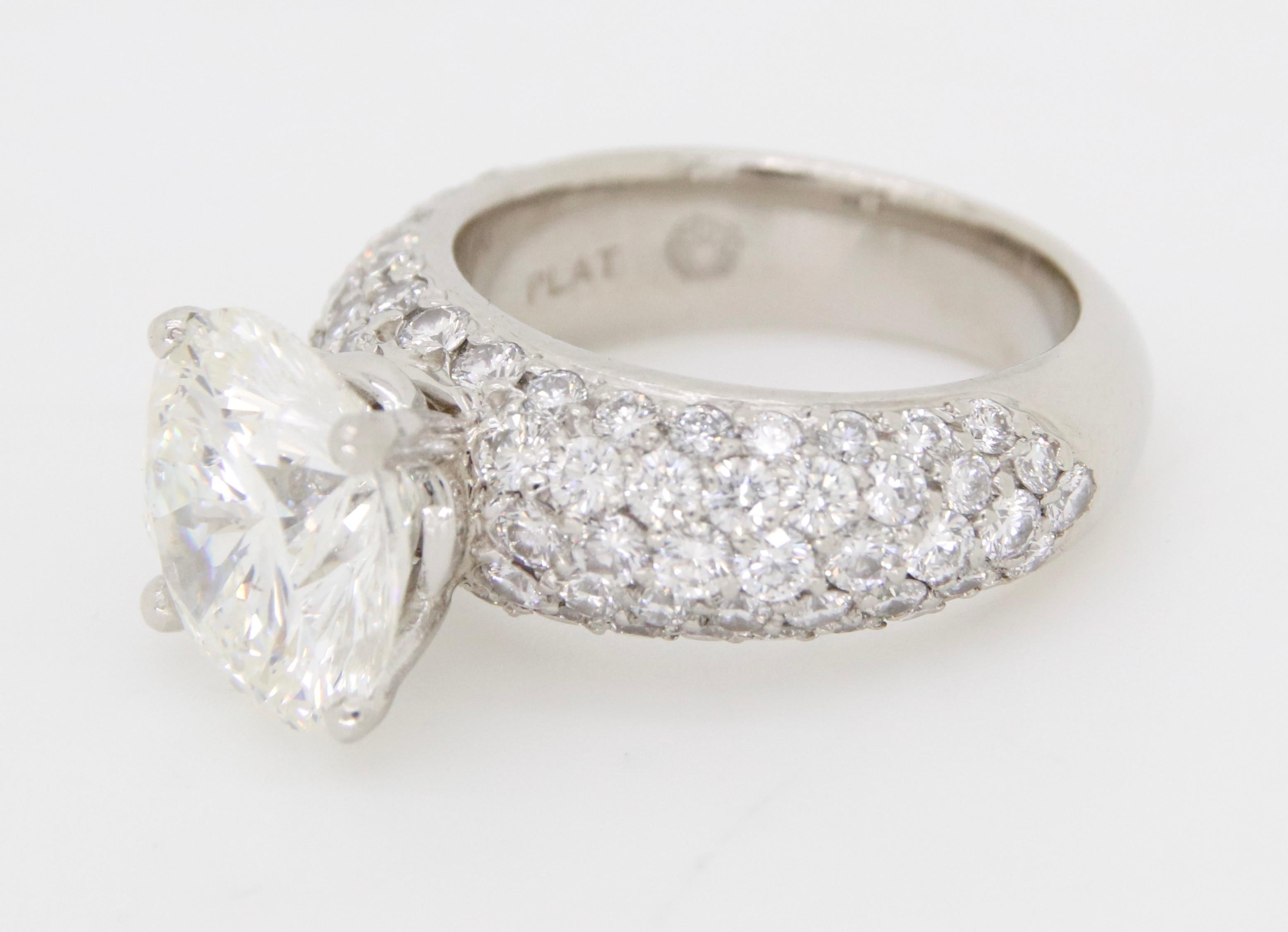 6,35CTW Diamantring aus Platin mit einem 4,55CT Star 129 Diamant in der Mitte im Zustand „Hervorragend“ in Webster, NY