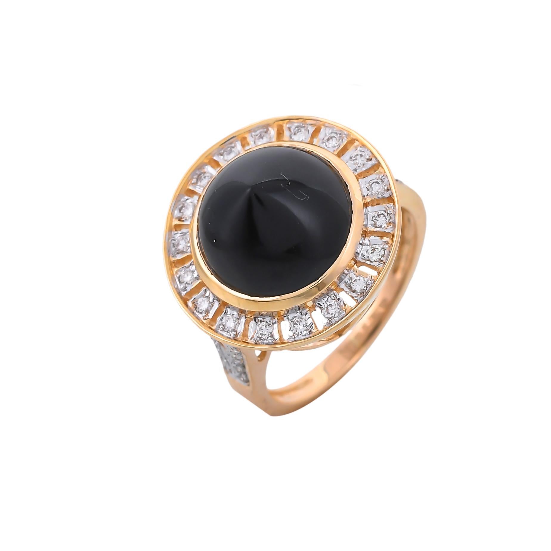 Modern 6.36 Carat Black Onyx and Diamond 18 Karat Yellow Gold Ring