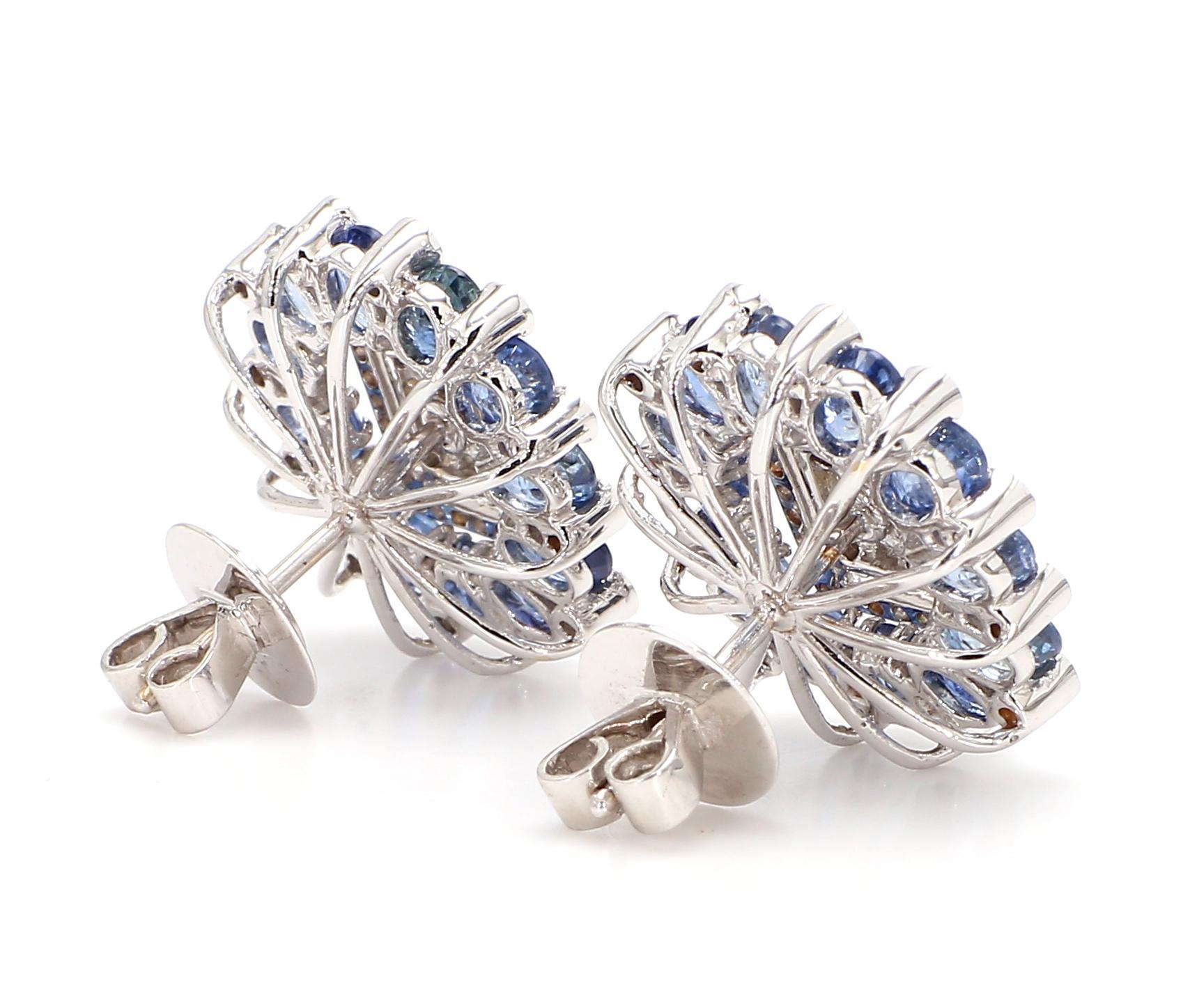 Taille ronde Clous en or 18 carats avec saphir bleu de 6,36 carats et diamants de 1,08 carat en vente