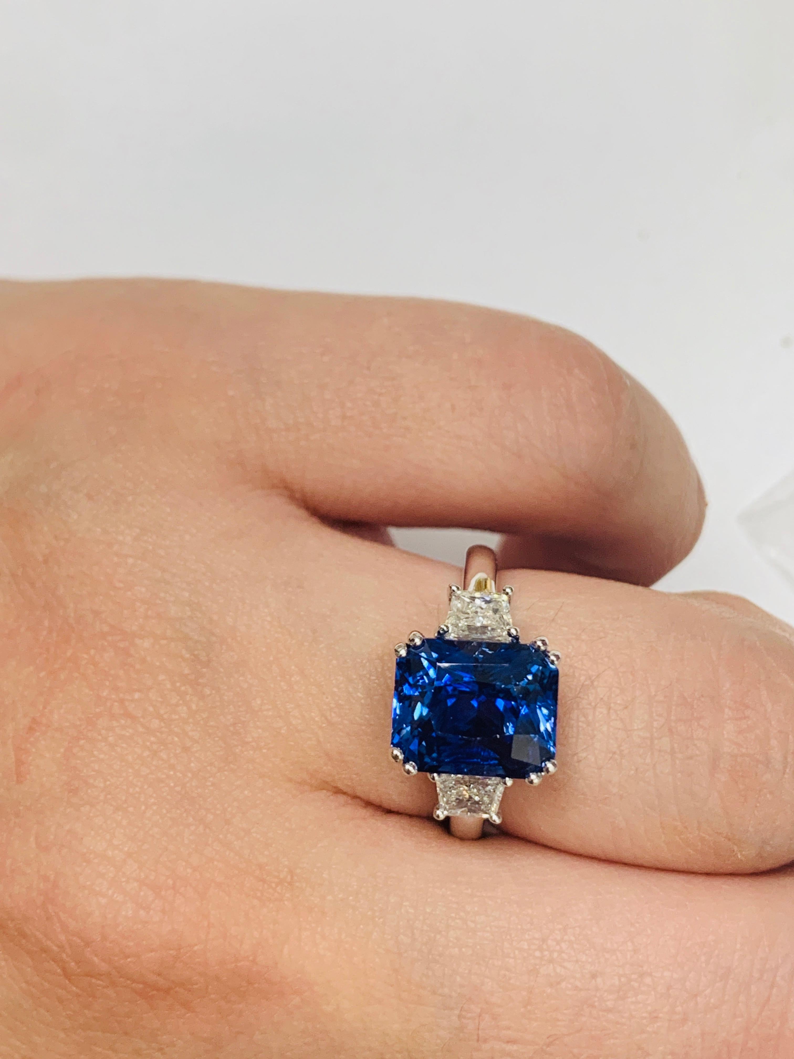 Saphir bleu royal de 6,36 carats Unisexe en vente