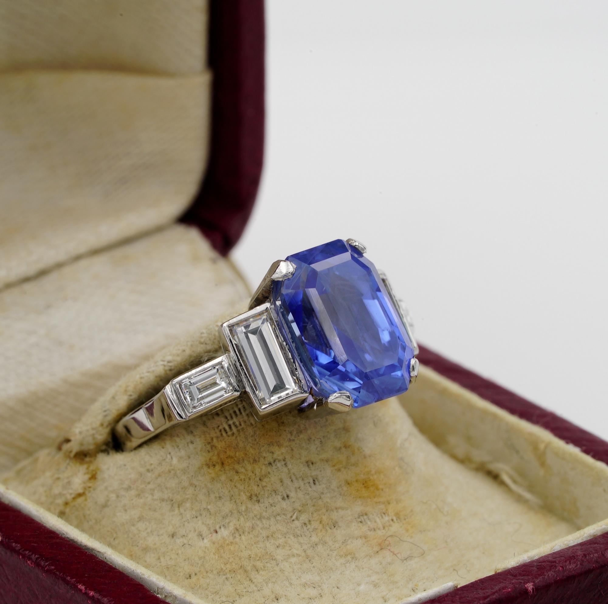 6.36 Ct No Heat Certified Madagascar Sapphire Diamond Platinum Ring In Good Condition For Sale In Napoli, IT