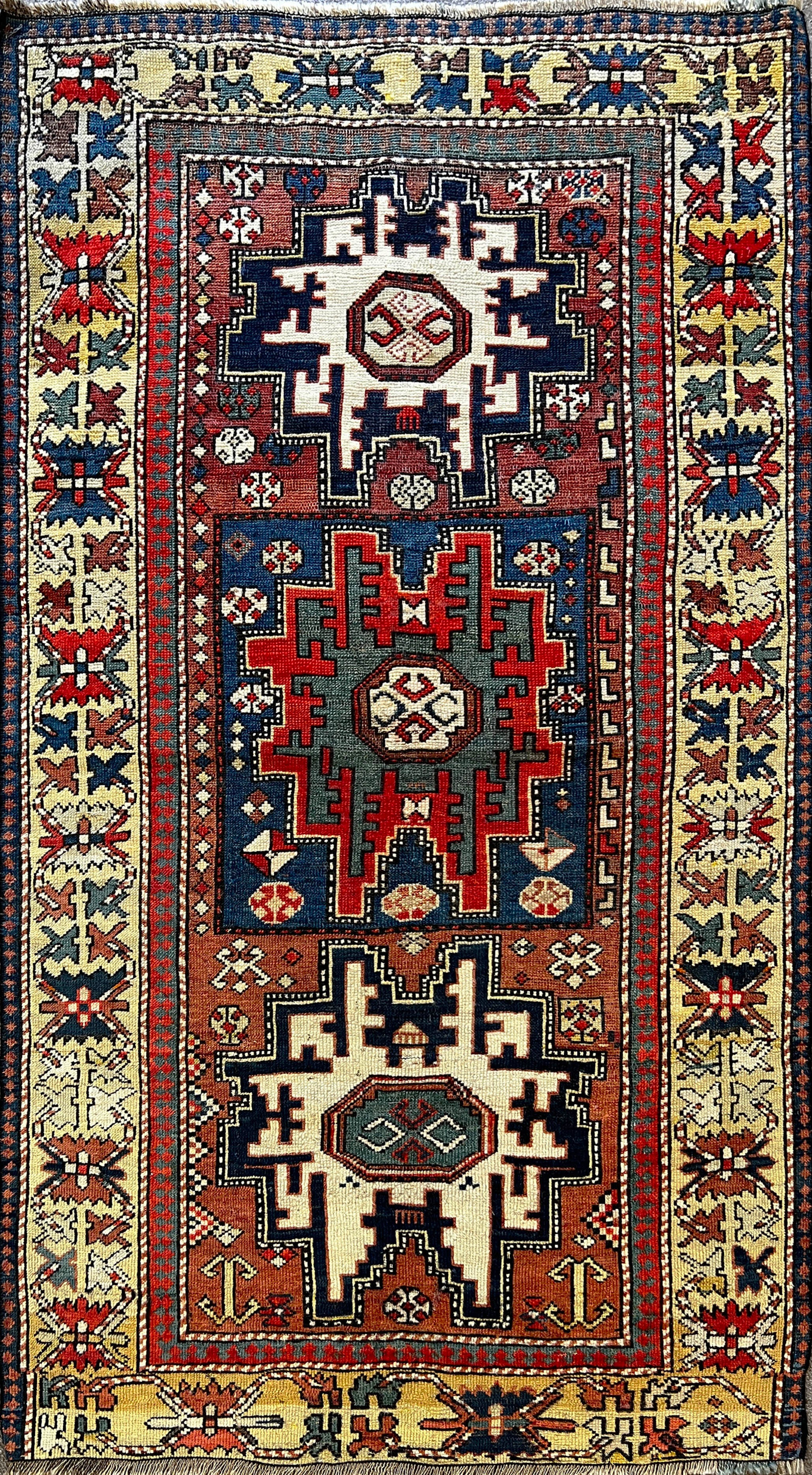 636 - Tapis Lesghi de Russie. 19ème siècle en vente