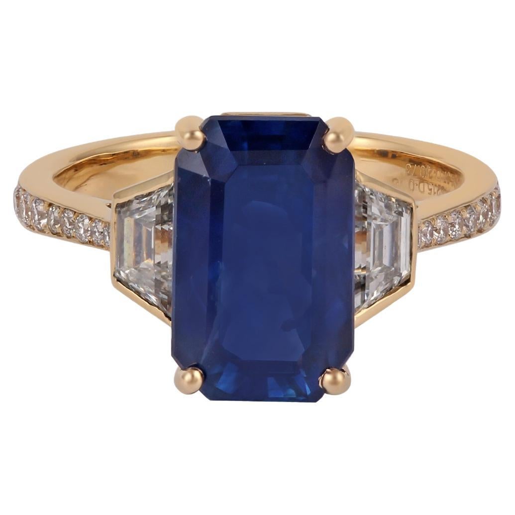 6.37 Carat Sapphire & Diamond Ring Studded in 18k Rose Gold For Sale