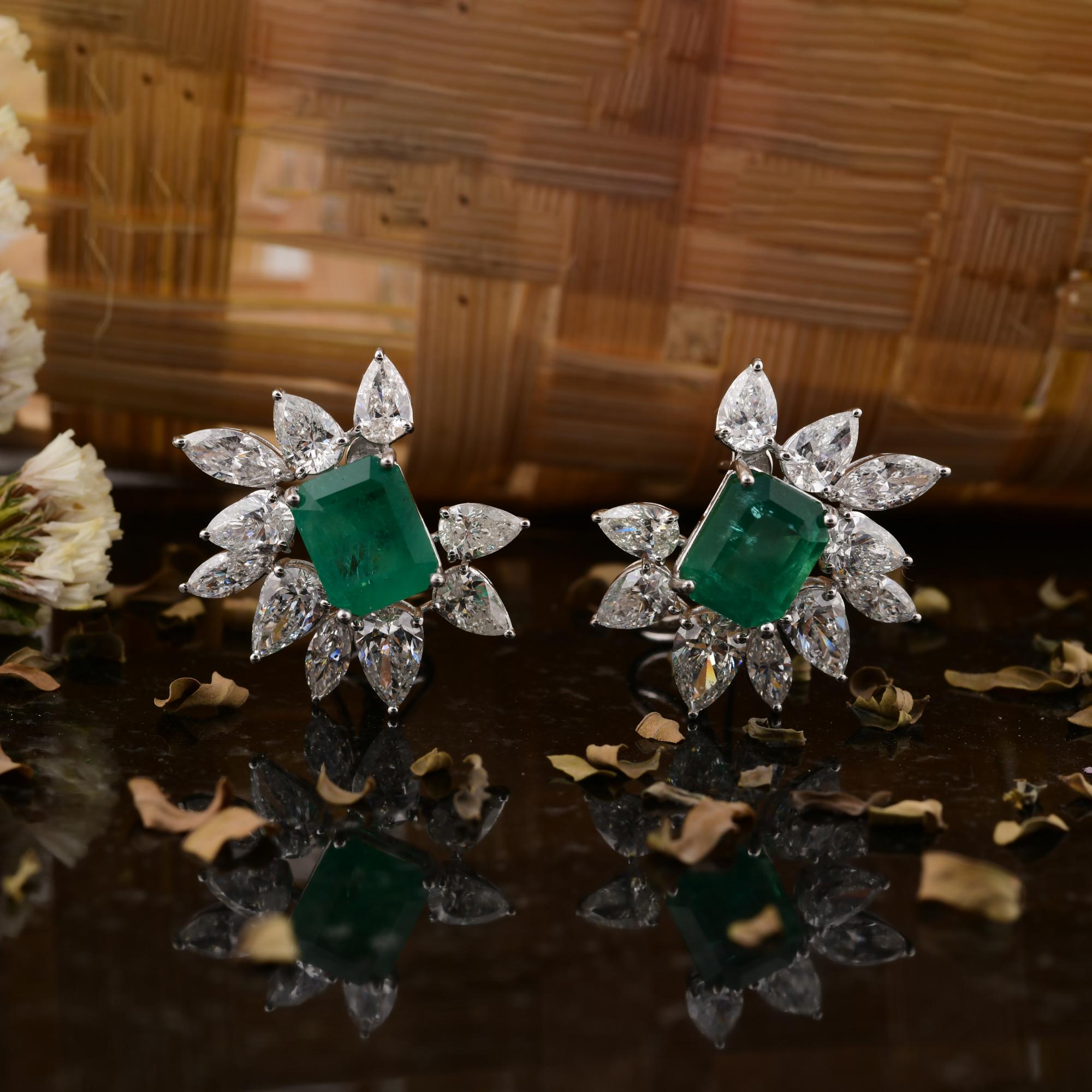 Modern 6.37 Carats Zambian Emerald 7.7 Carats Diamond Fine Earrings 14 Karat White Gold For Sale