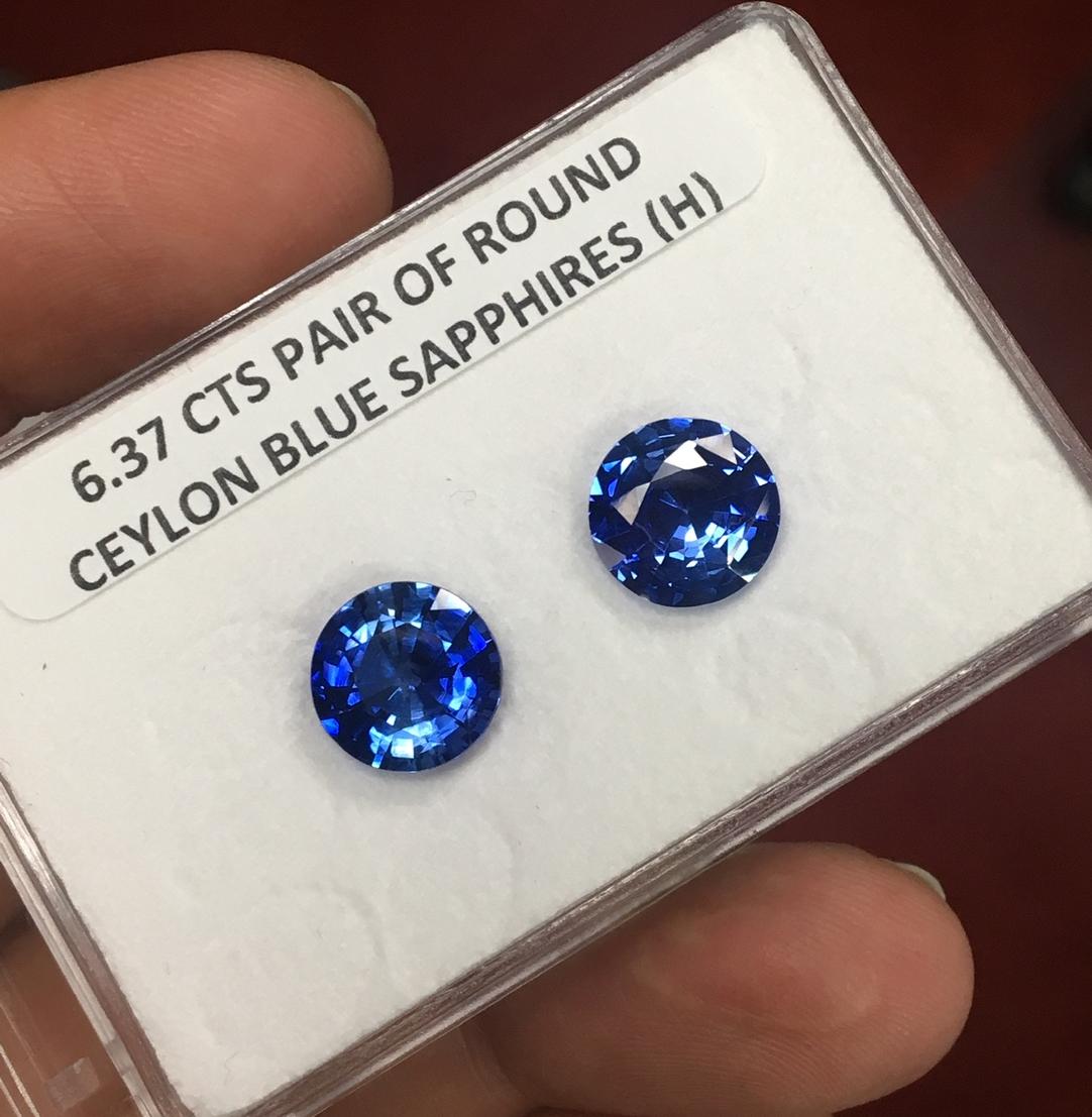 6.37 carats, Ceylon round blue Sapphire platinum earrings. GIA certified. In Excellent Condition For Sale In Los Angeles, CA