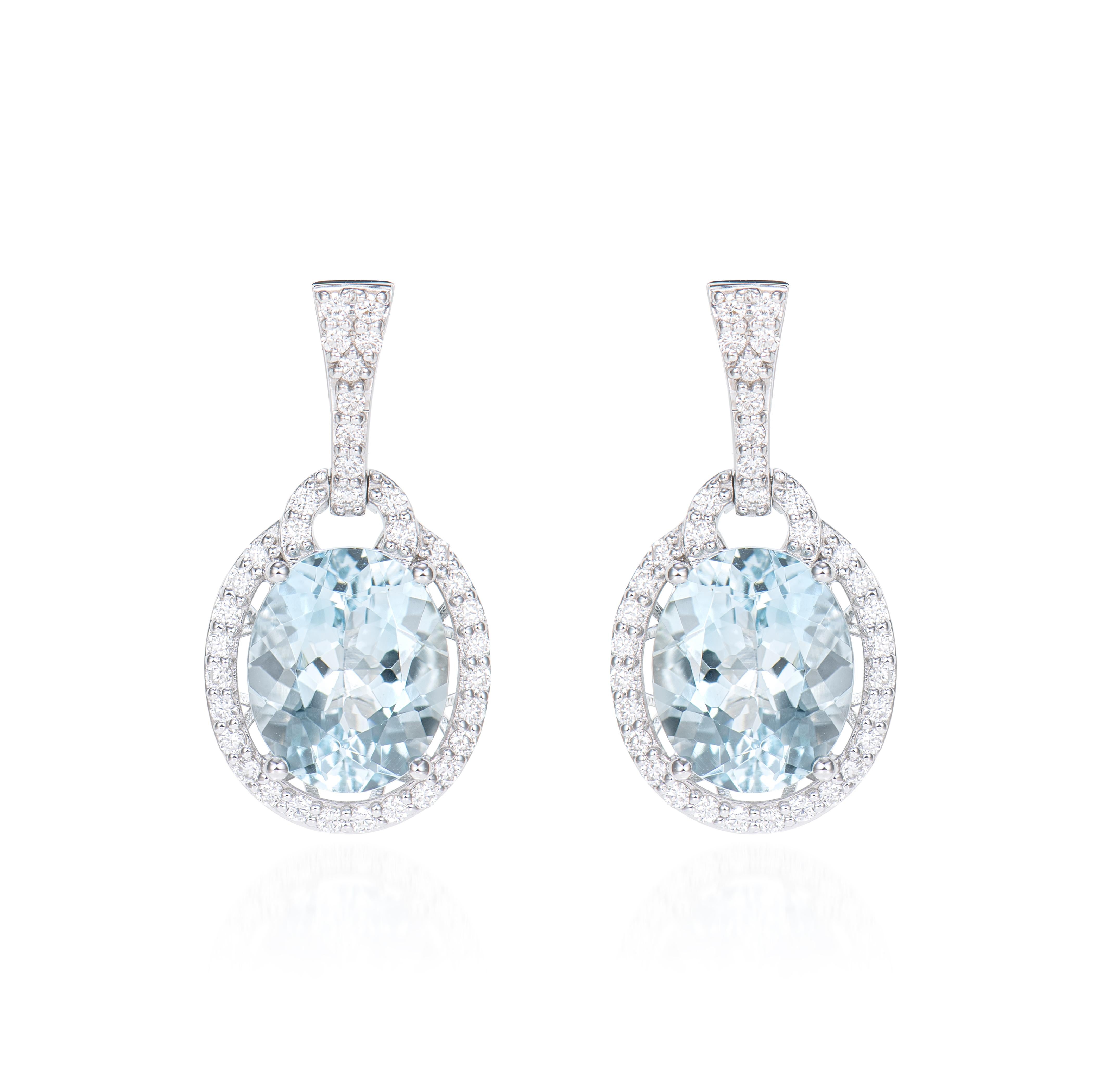 Contemporary 6.38 Carat Aquamarine Drop Earrings in 18Karat White Gold with Diamond For Sale