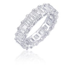 Anillo de diamantes de 6,38 quilates en oro blanco de 18 quilates