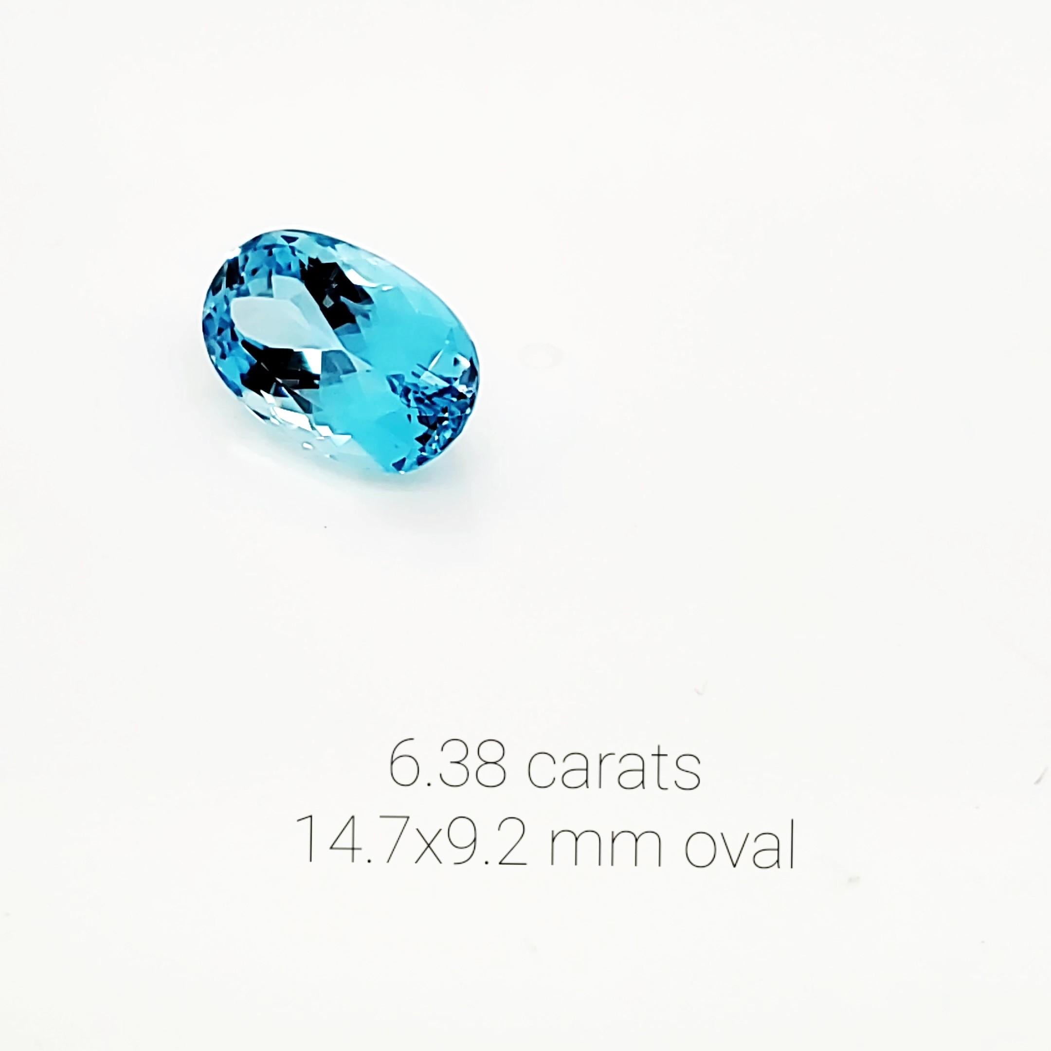 6,38 Karat intensiver blauer ovaler Aquamarin, natürlicher Edelstein im Zustand „Neu“ im Angebot in New York, NY