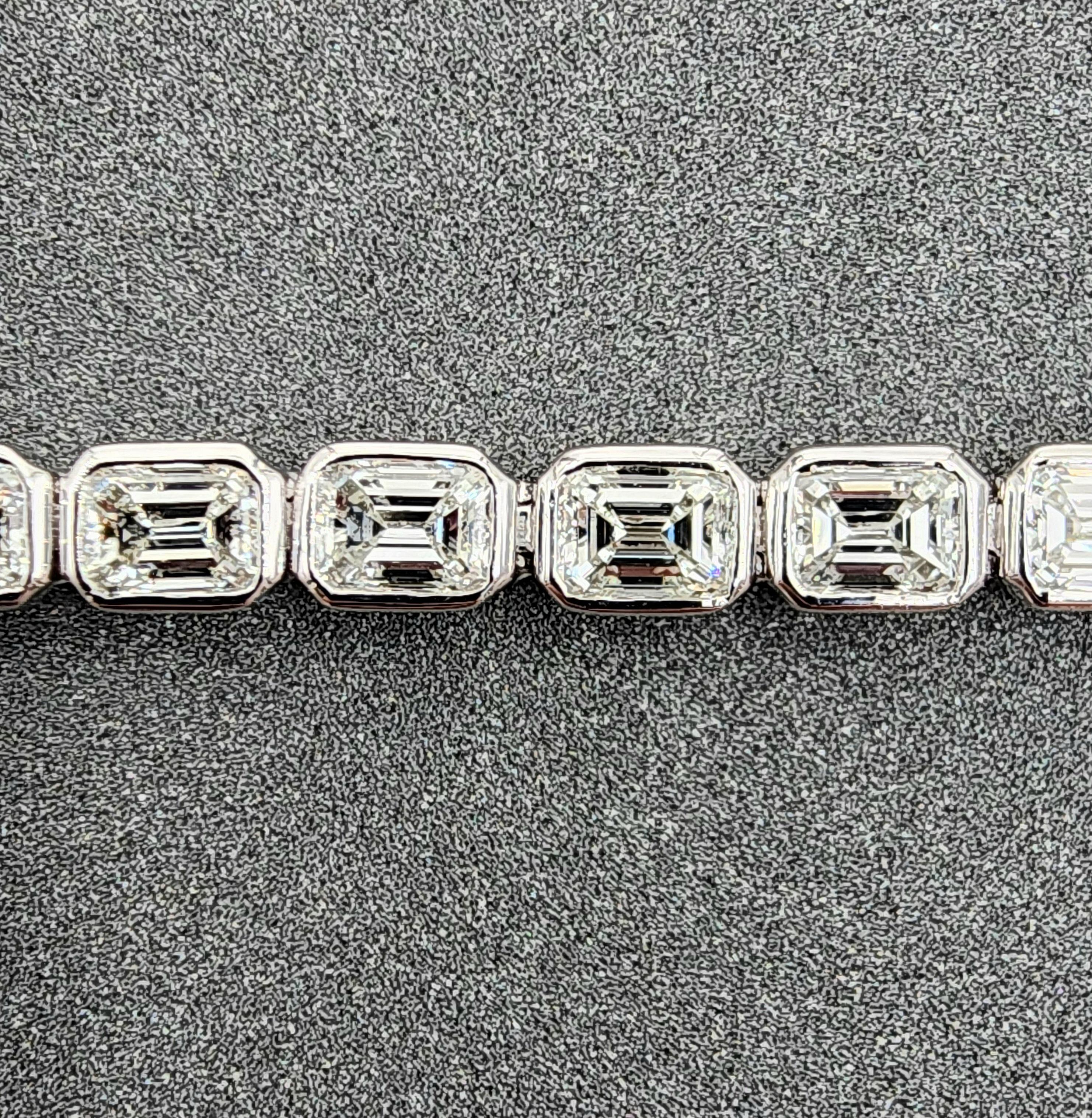 6.38 ct Emerald Cut East-West Bezel Set Tennis Bracelet In New Condition For Sale In Chicago, IL