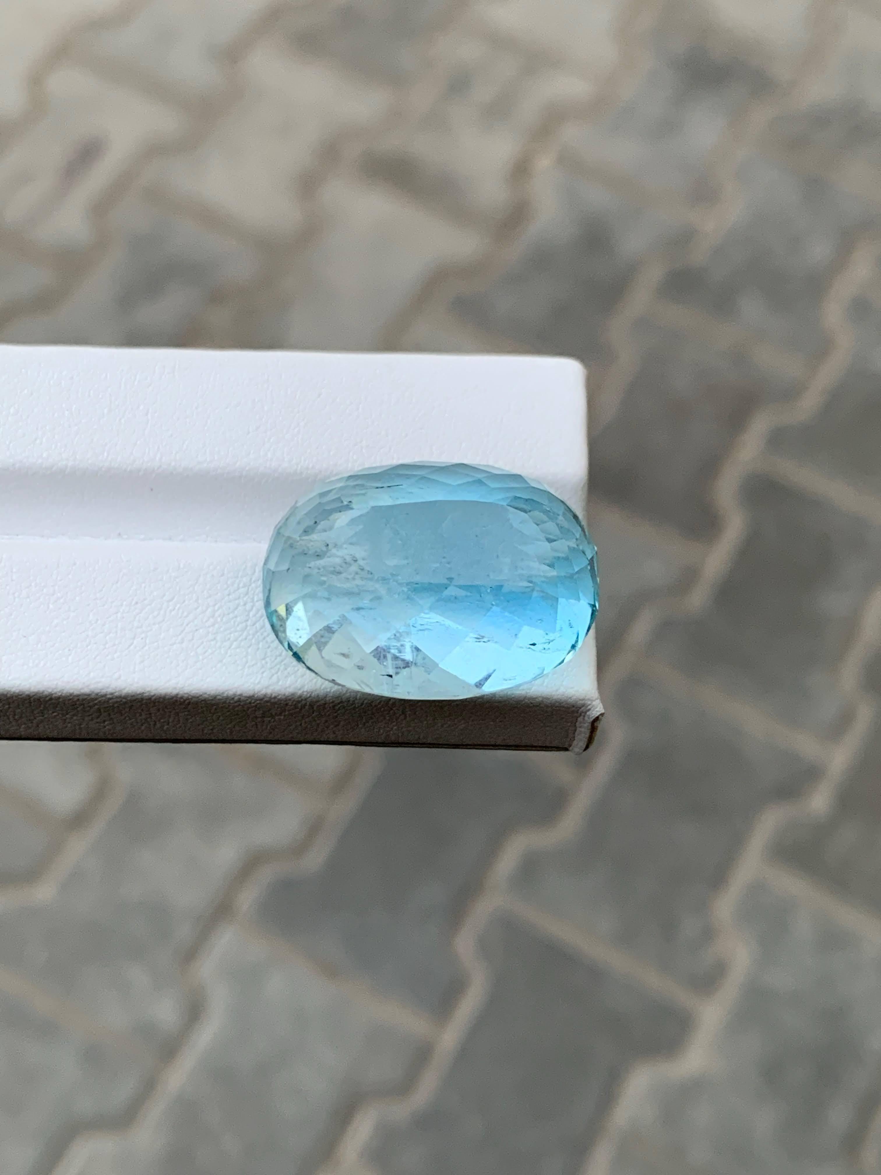 63,85 Karat Natürlicher loser blauer Aquamarin Stein Ovalschliff Afrikanischer Edelstein (Moderne) im Angebot