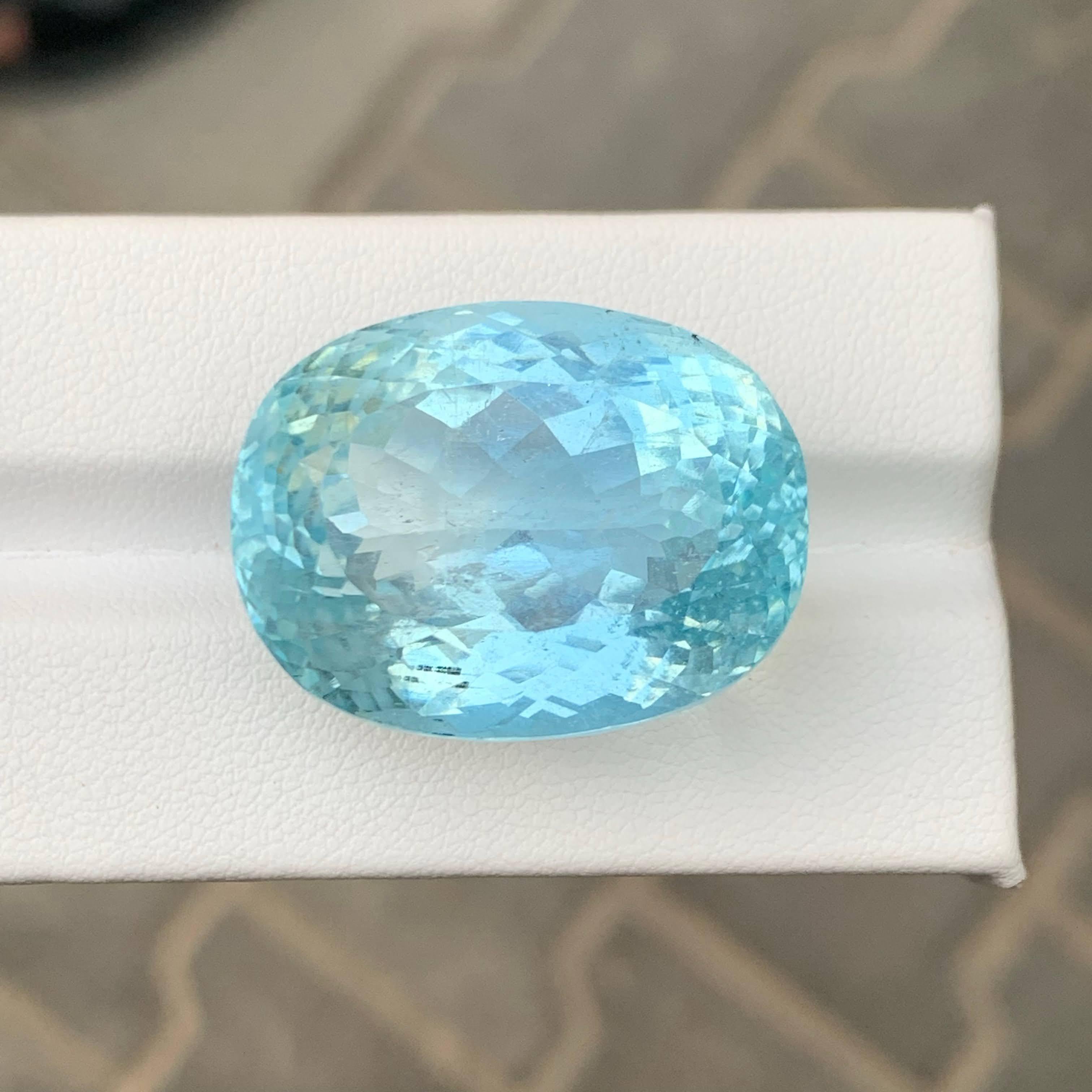 63,85 Karat Natürlicher loser blauer Aquamarin Stein Ovalschliff Afrikanischer Edelstein im Angebot 1