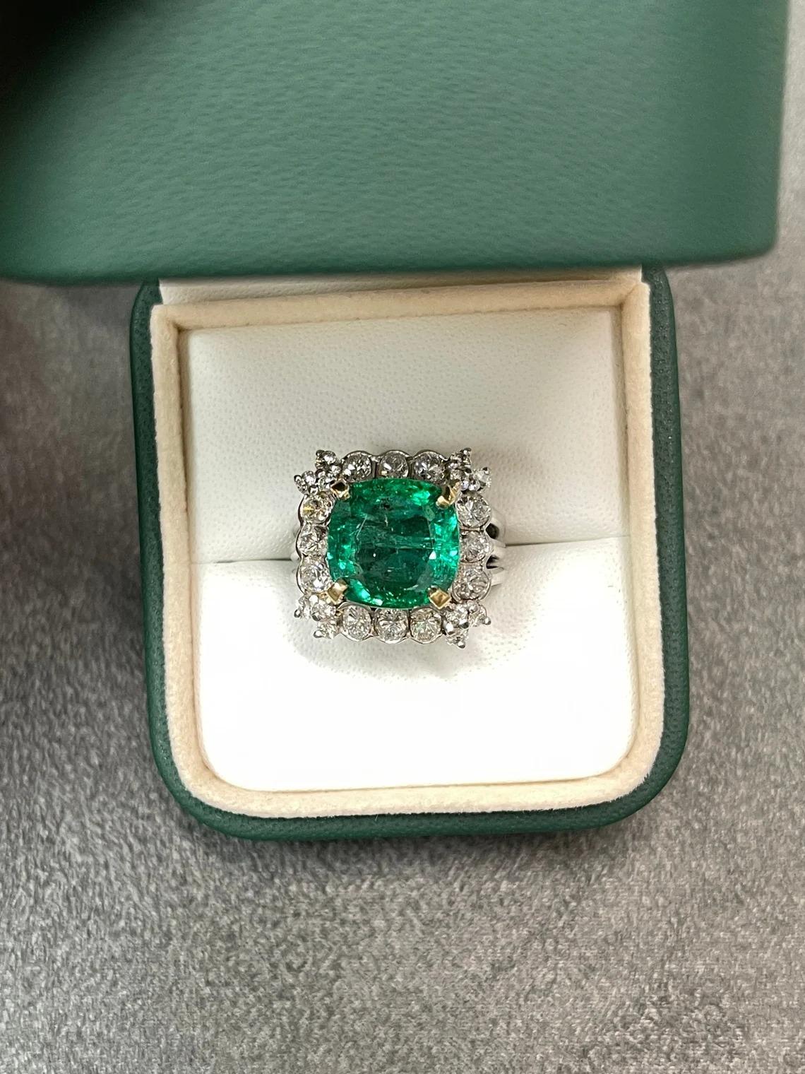 Modern 6.39tcw 18K Natural Emerald Cushion Cut & Diamond Halo Cocktail Statement Ring For Sale