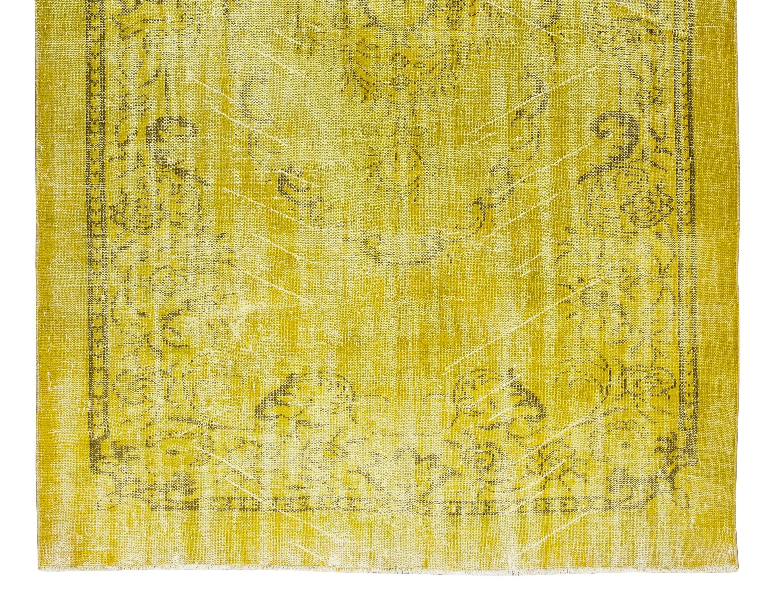 Tissé à la main 6.3x10 Ft Contemporary Handmade Turkish Vintage Area Rug Over-Dyed in Yellow en vente