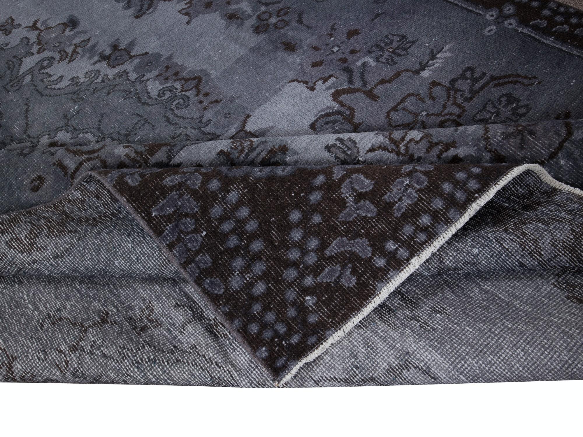 Hand-Woven 6.3x10 Ft Handmade Gray Area Rug with Medallion Design. Modern Turkish Carpet For Sale